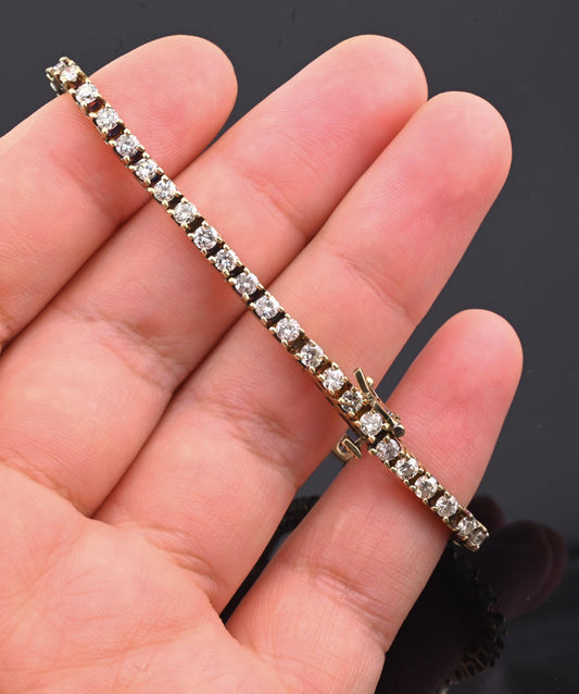 14K Yellow Gold Diamond Tennis Bracelet 3.75 CTW 47 Diamonds 7 1/8”