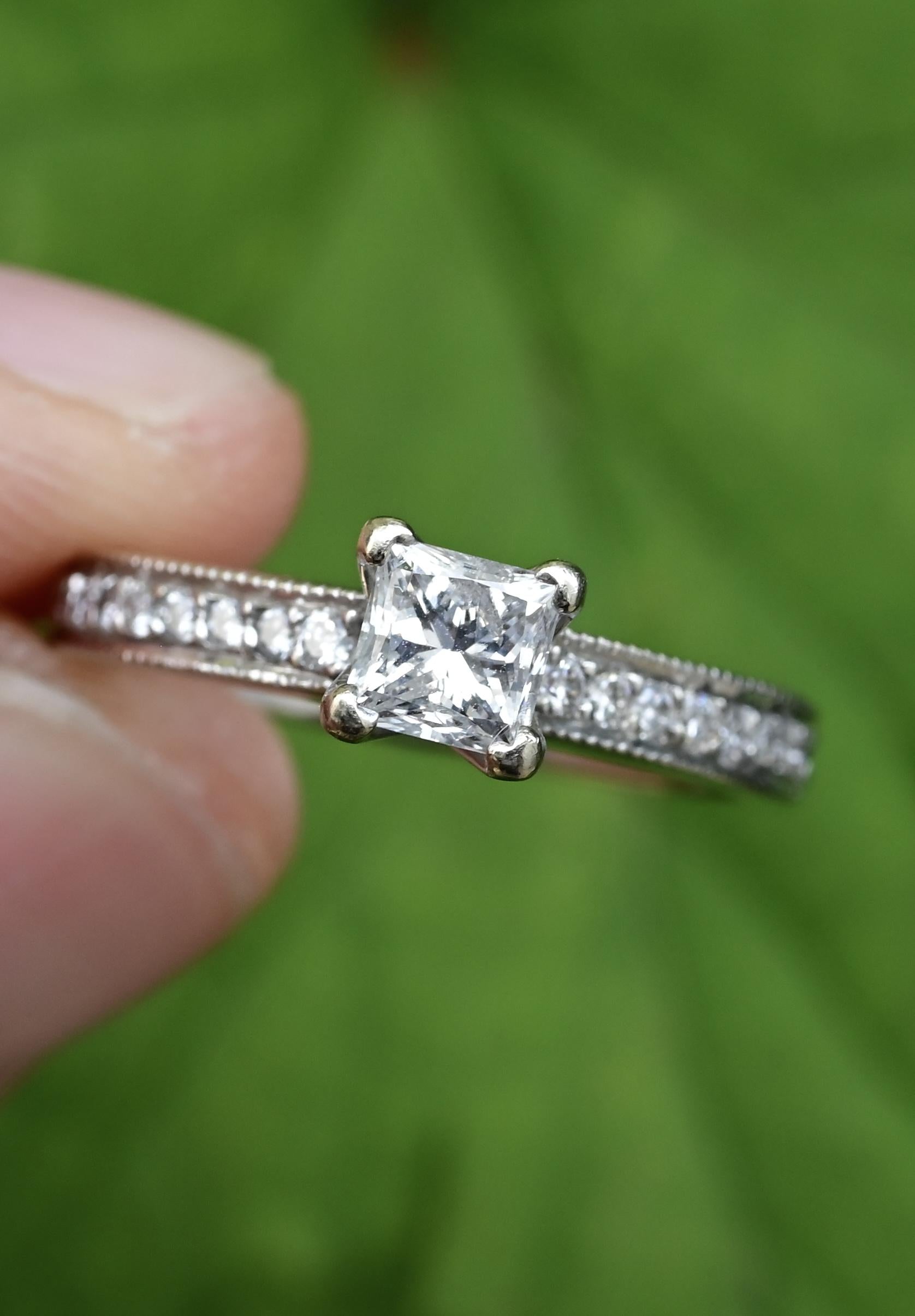 14K White Gold Natural Diamond Ring 0.82 Carats IGI Certified