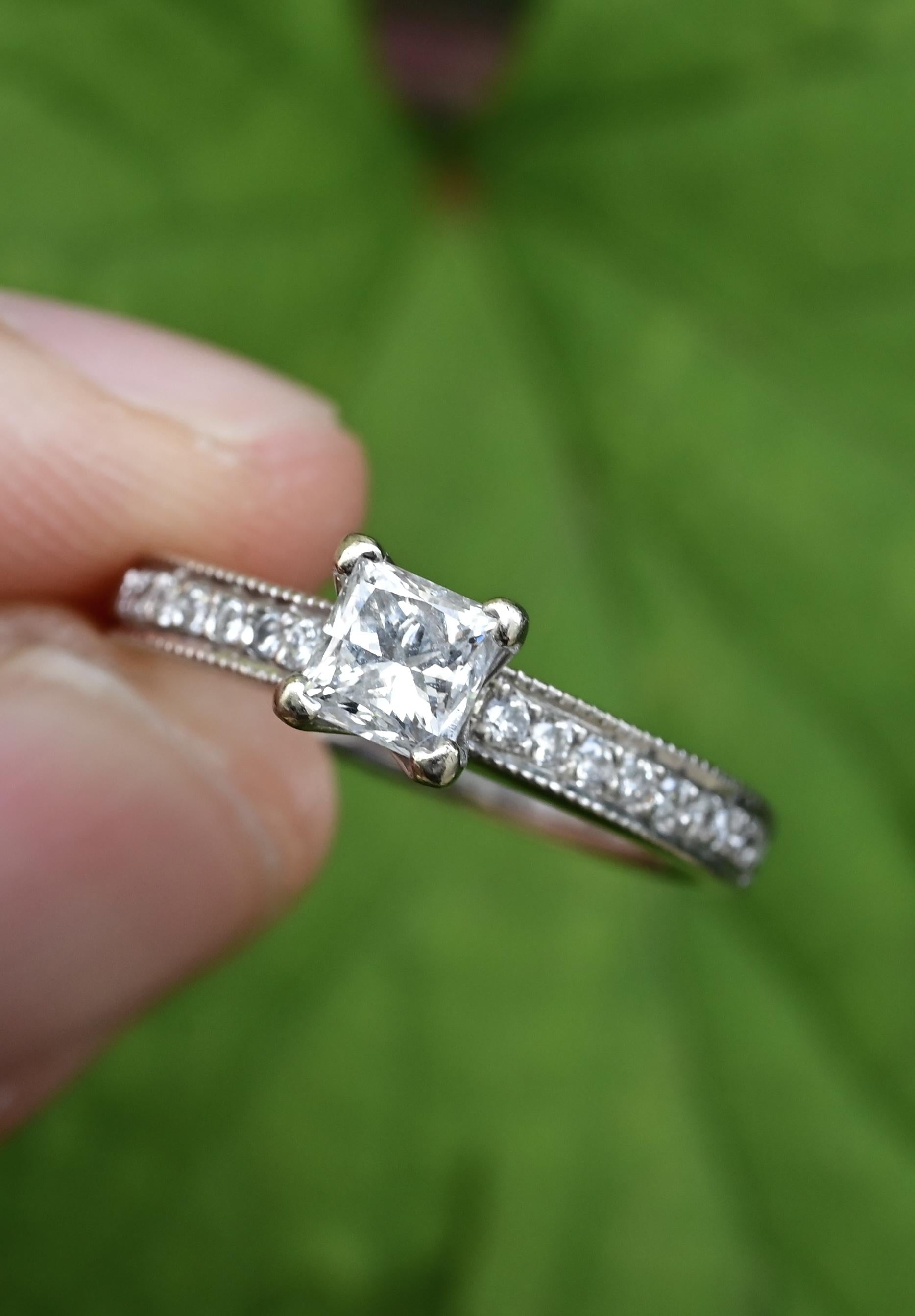 14K White Gold Natural Diamond Ring 0.82 Carats IGI Certified
