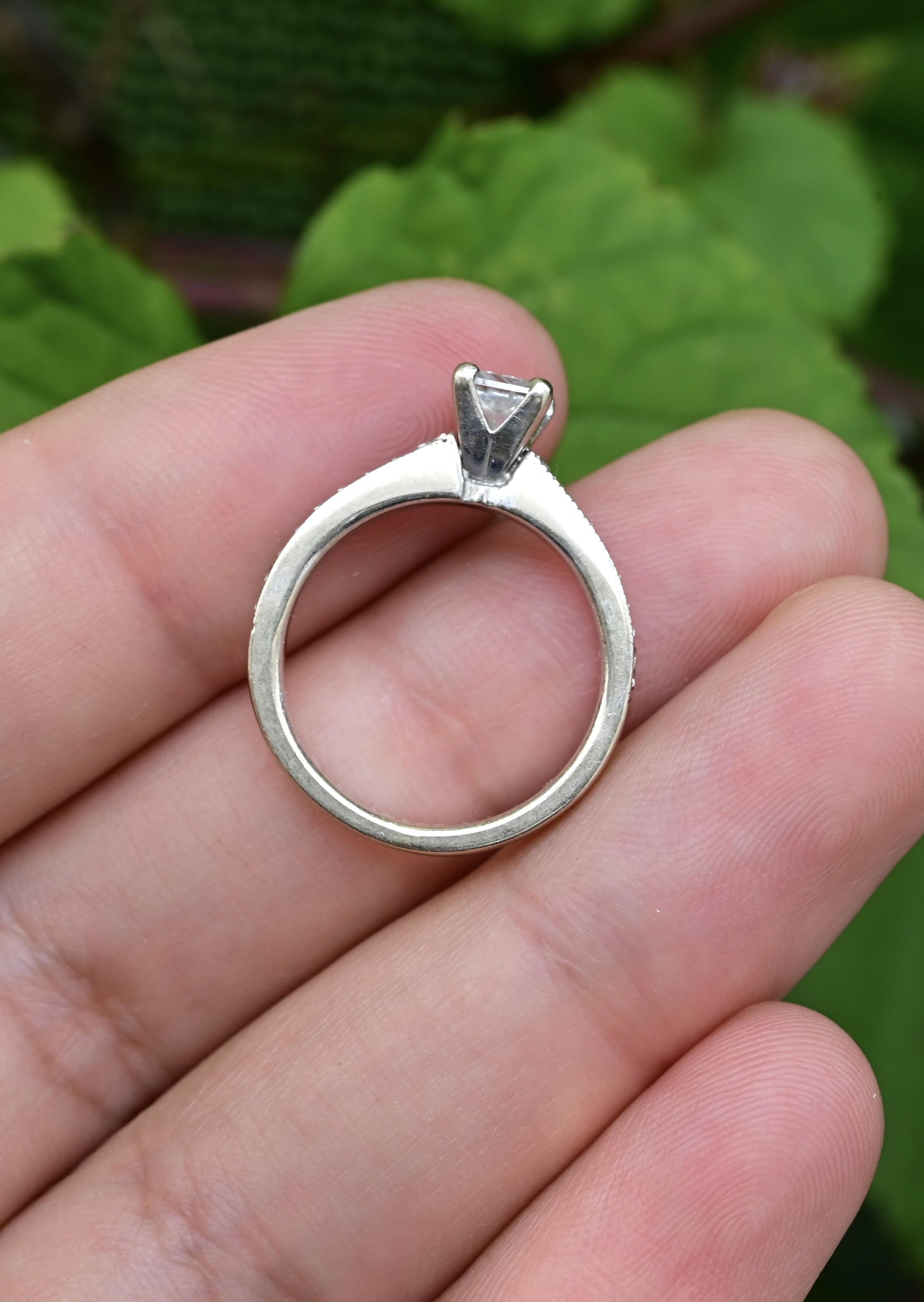 14K White Gold Natural Diamond Ring 0.82 Carats IGI Certified