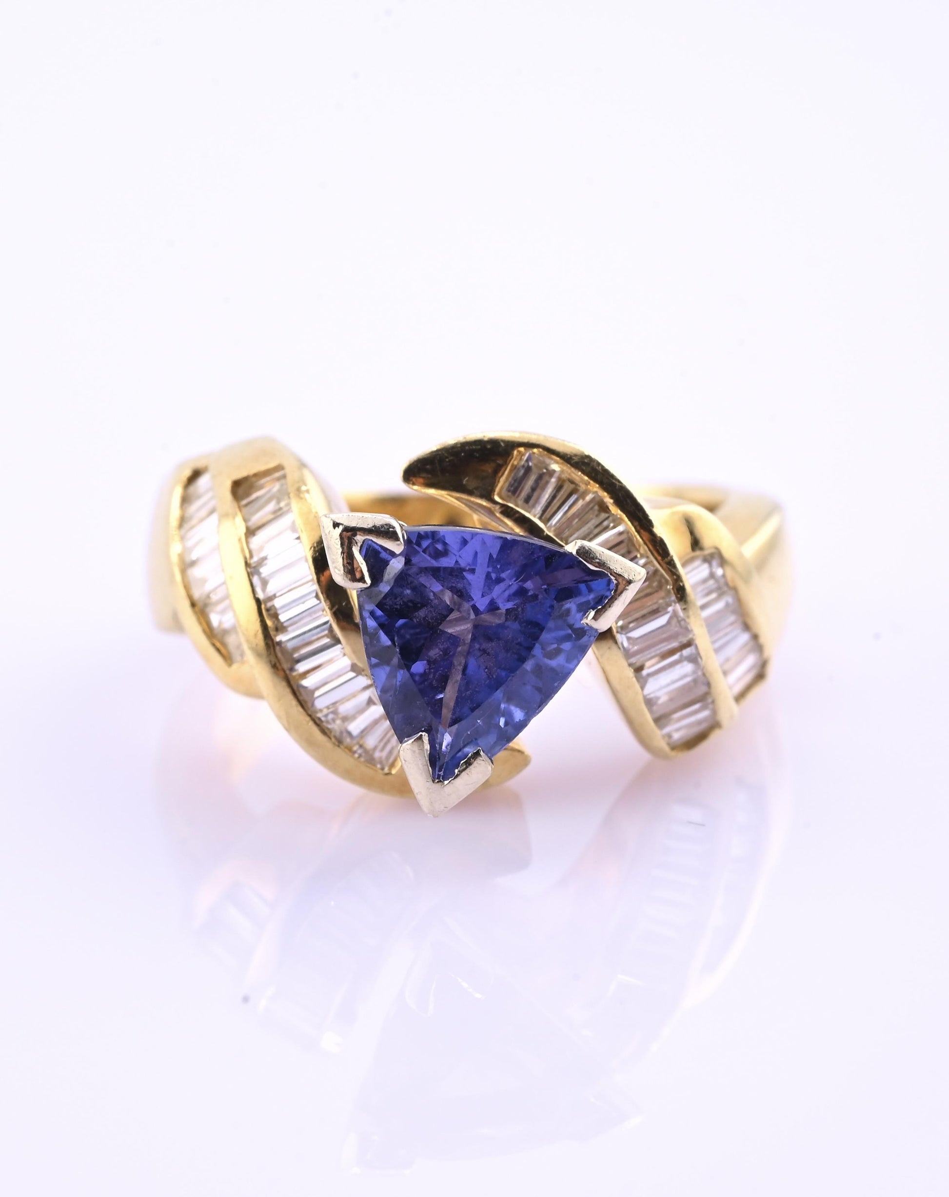 IGA Certified 1.40ct Natural Tanzanite & 0.75ctw Diamond 14K Gold Ring | Size 6
