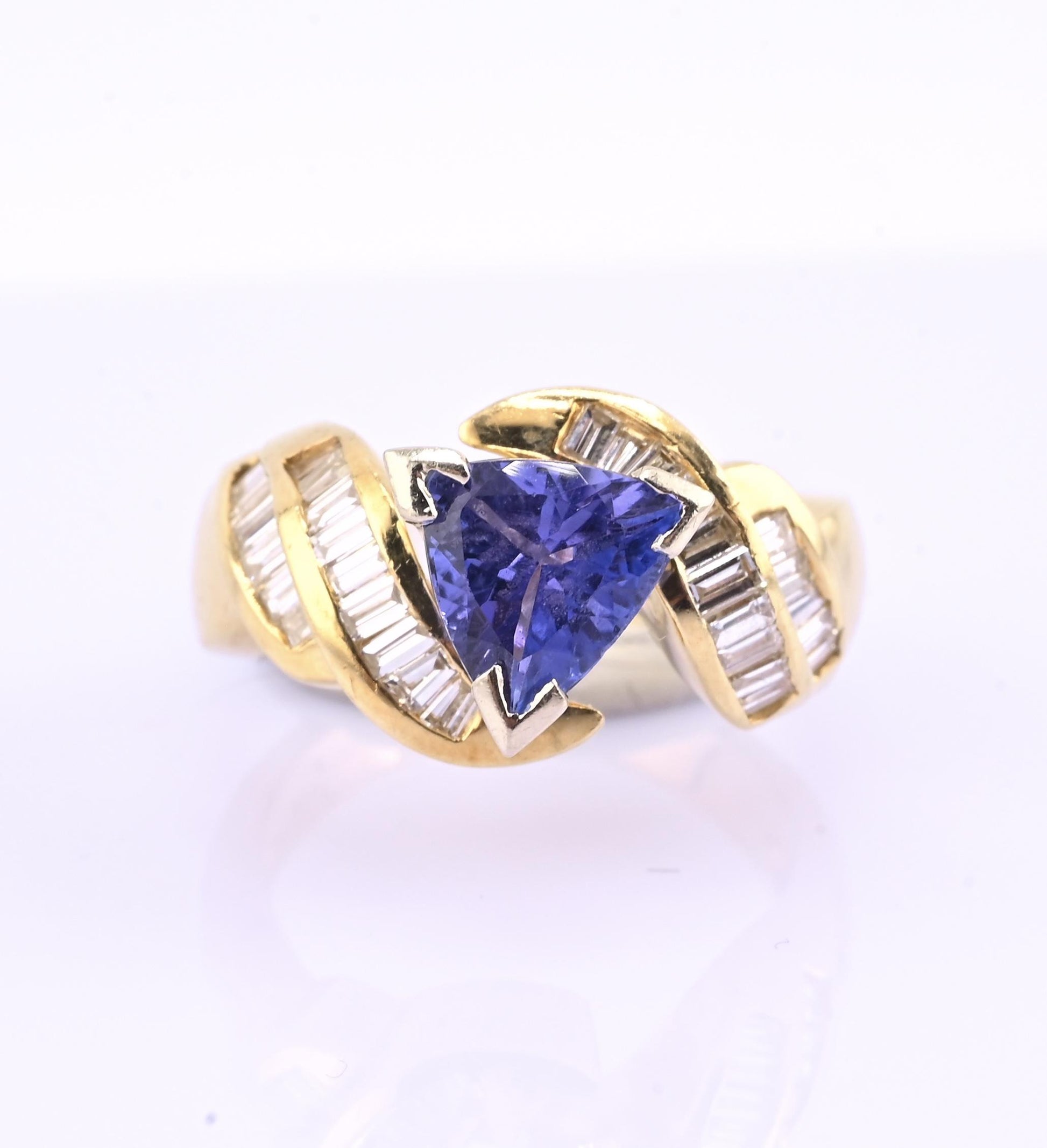 IGA Certified 1.40ct Natural Tanzanite & 0.75ctw Diamond 14K Gold Ring | Size 6