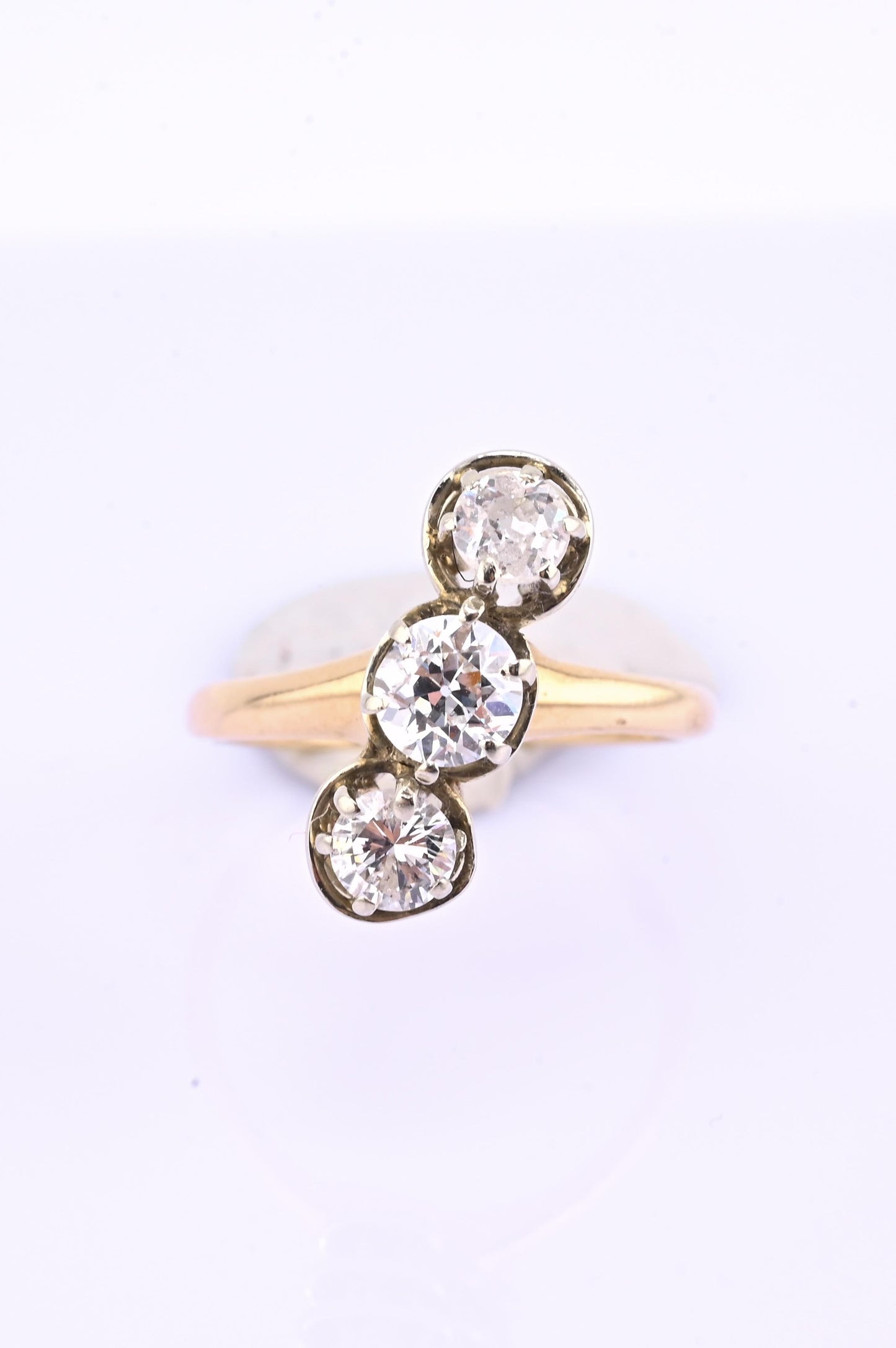 Antique Art Deco 14K Yellow Gold 3 Diamond Ring Ring Size 6 3.10 Grams