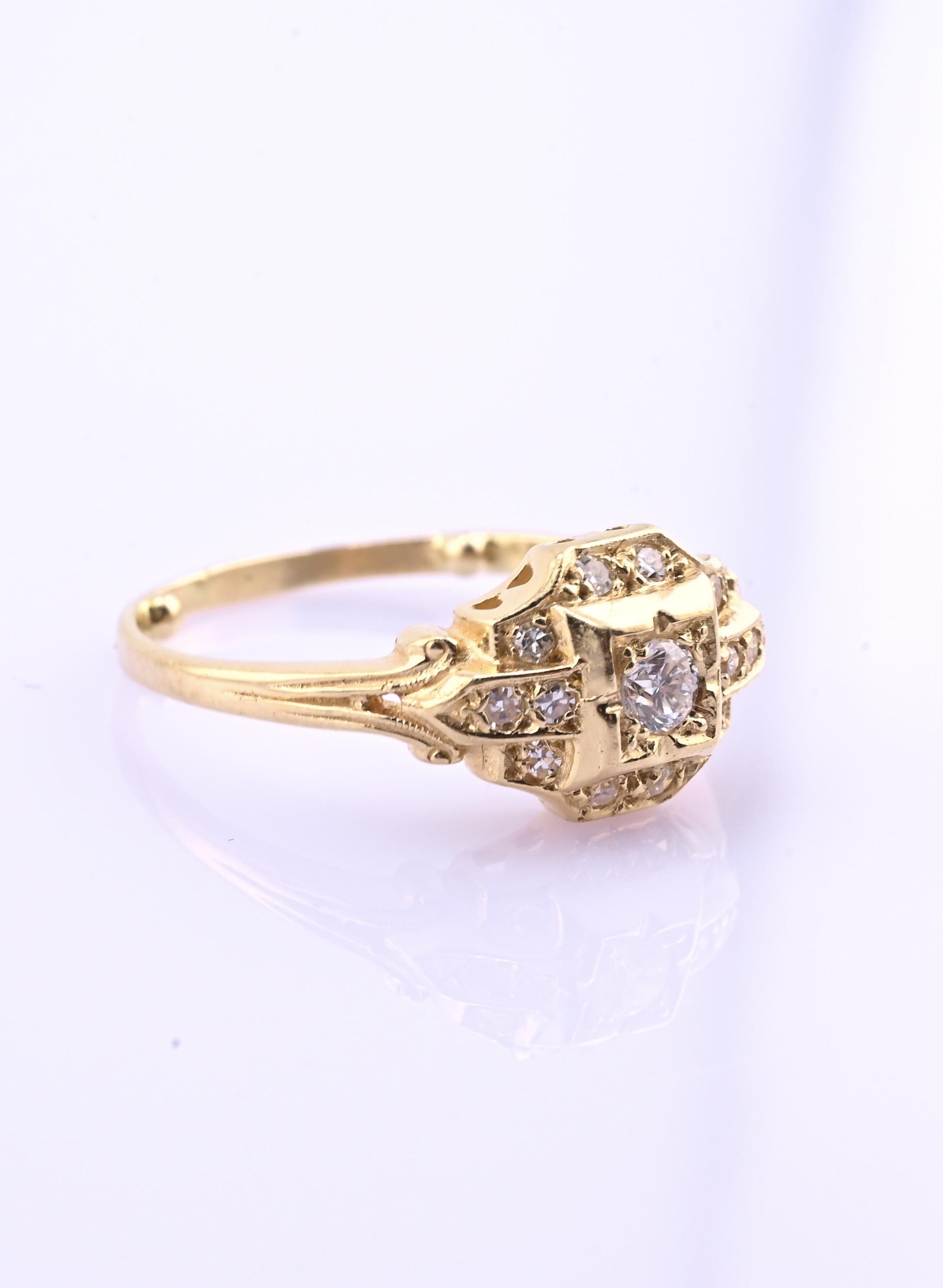 14K Yellow Gold Diamond Ring 13 Diamonds VS–SI Natural 2g Size 5.75