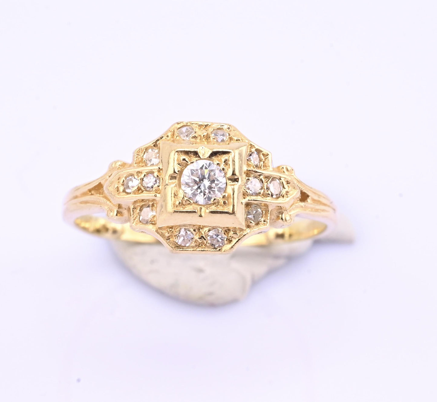 14K Yellow Gold Diamond Ring 13 Diamonds VS–SI Natural 2g Size 5.75
