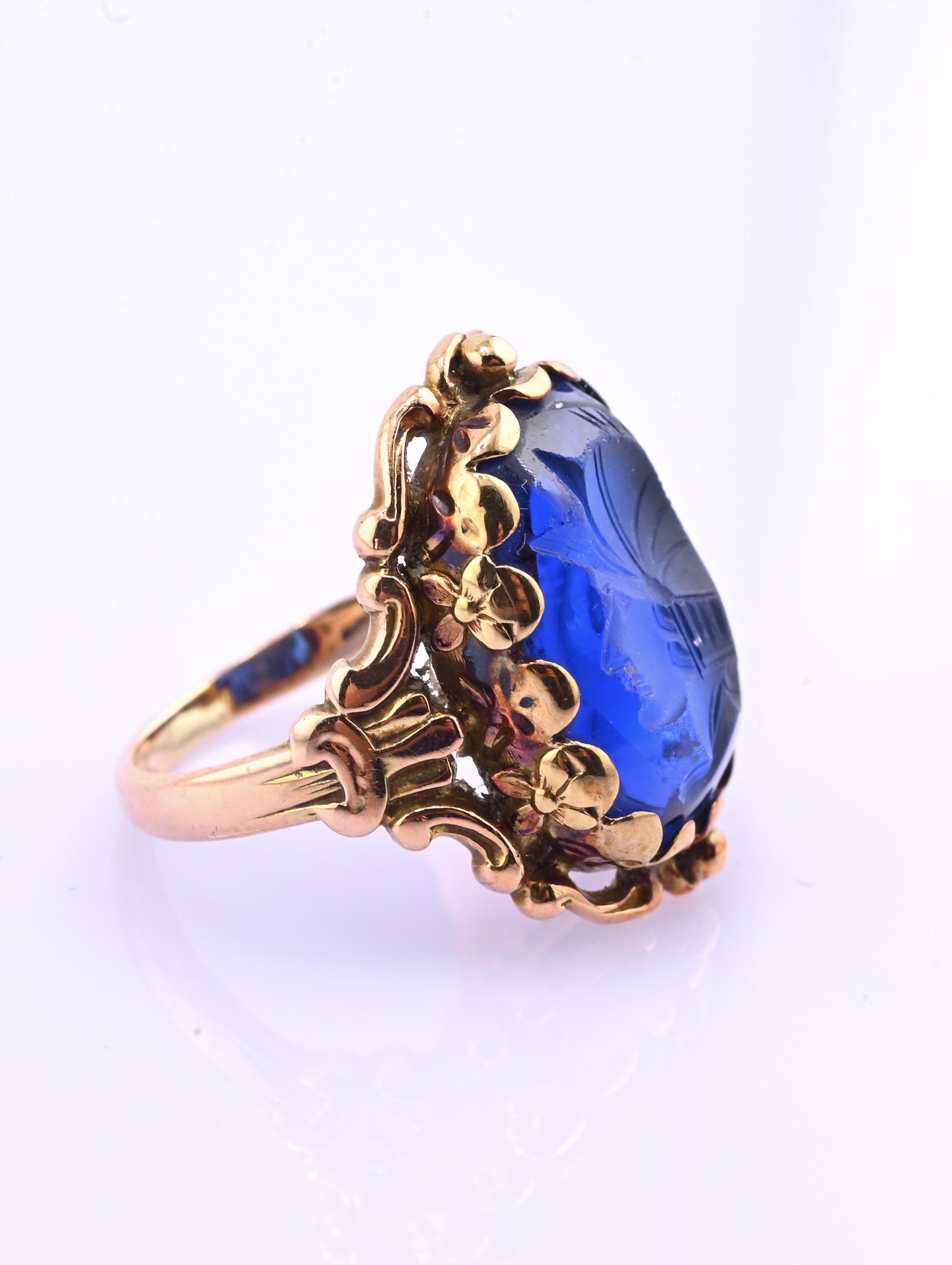 IGI Certified 10K Yellow Gold Carved Spinel Soldier Intaglio Ring Size 5