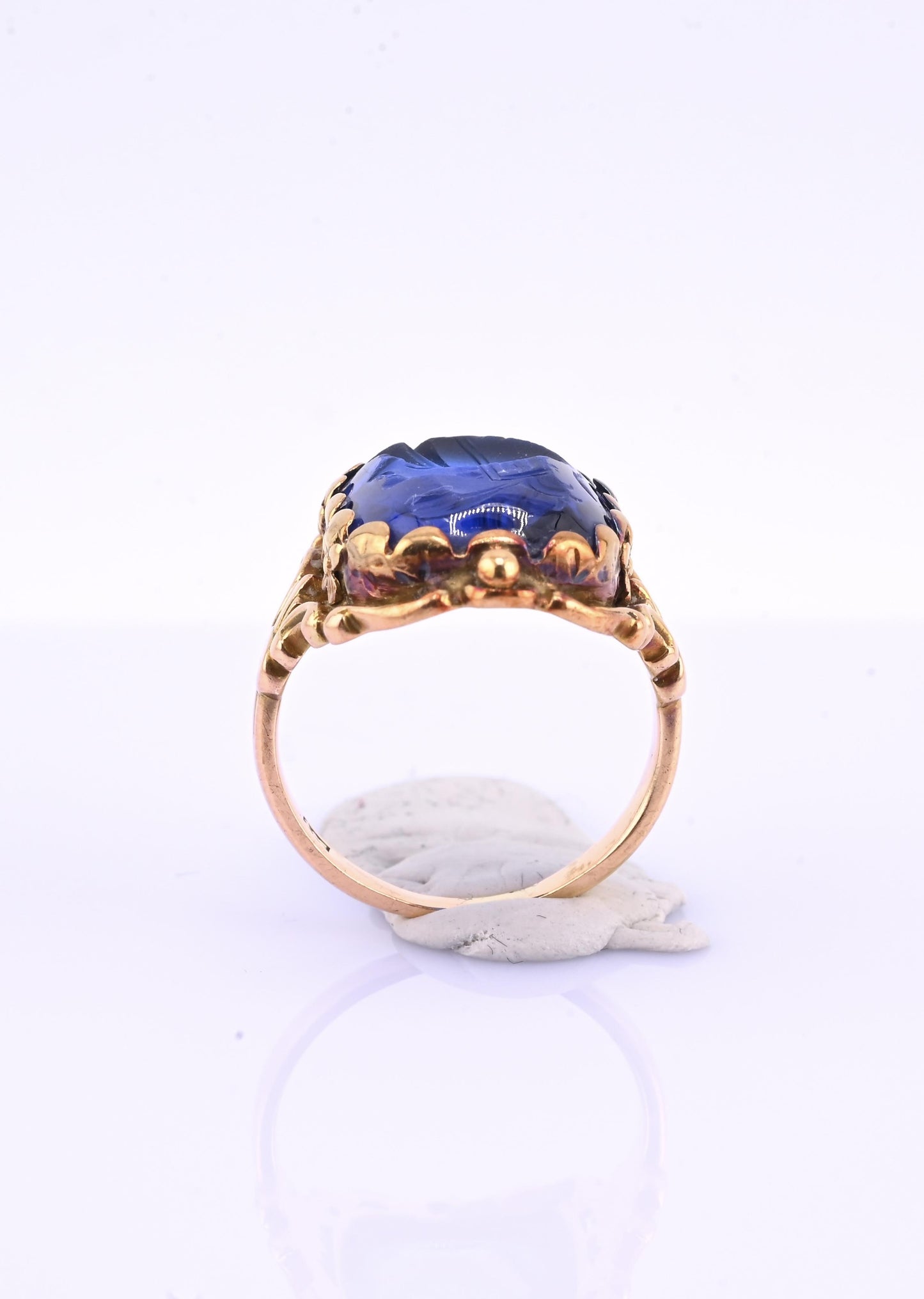 IGI Certified 10K Yellow Gold Carved Spinel Soldier Intaglio Ring Size 5