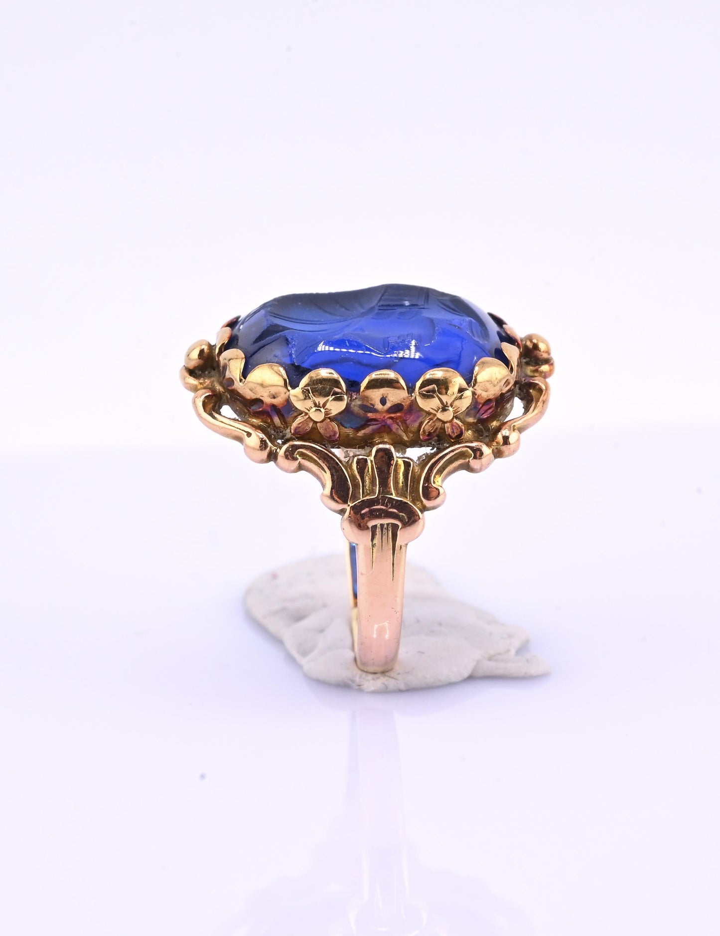 IGI Certified 10K Yellow Gold Carved Spinel Soldier Intaglio Ring Size 5