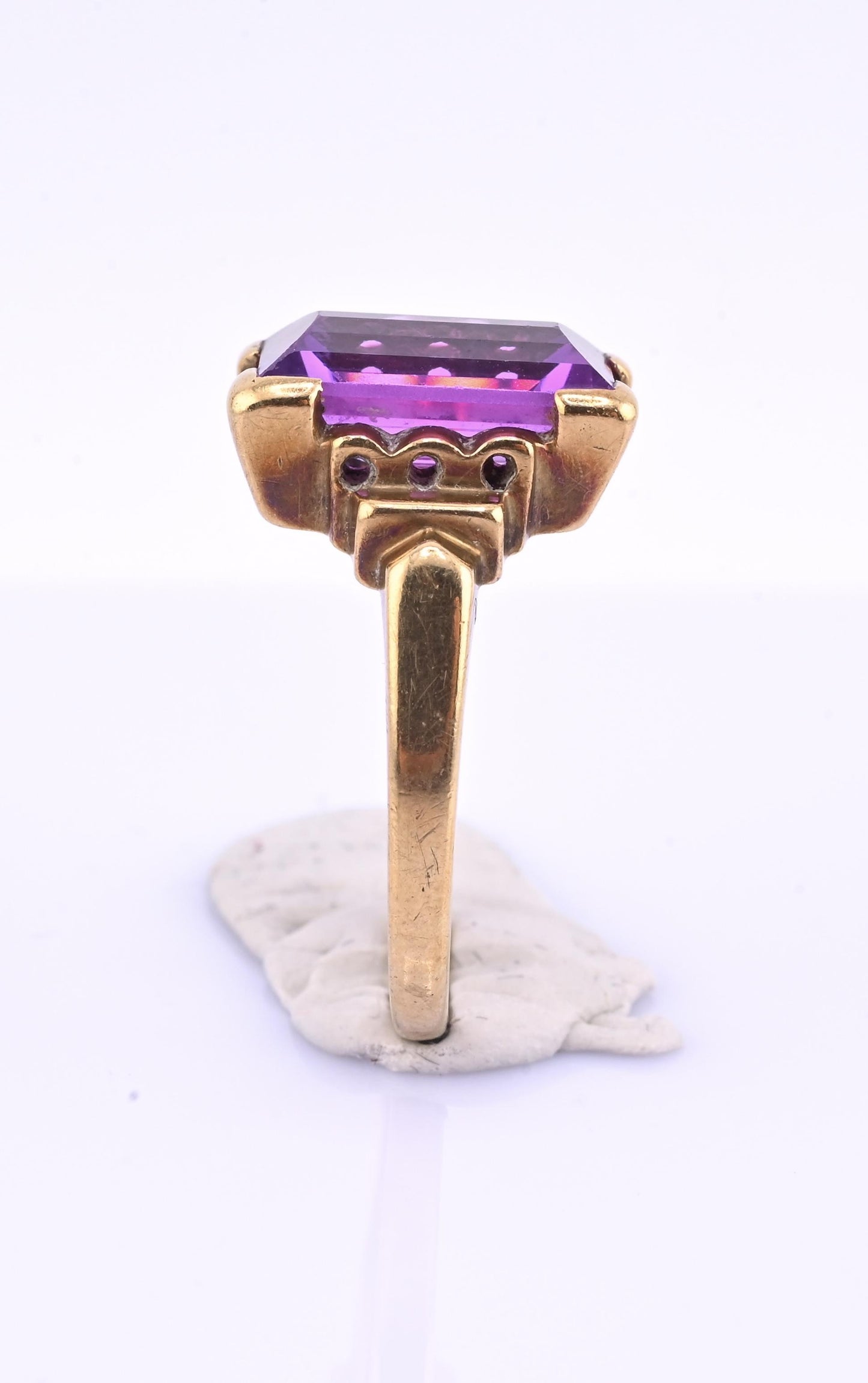 10K Yellow Gold Sapphire Ring Art Deco / Retro Era IGI Certified Size 6.75