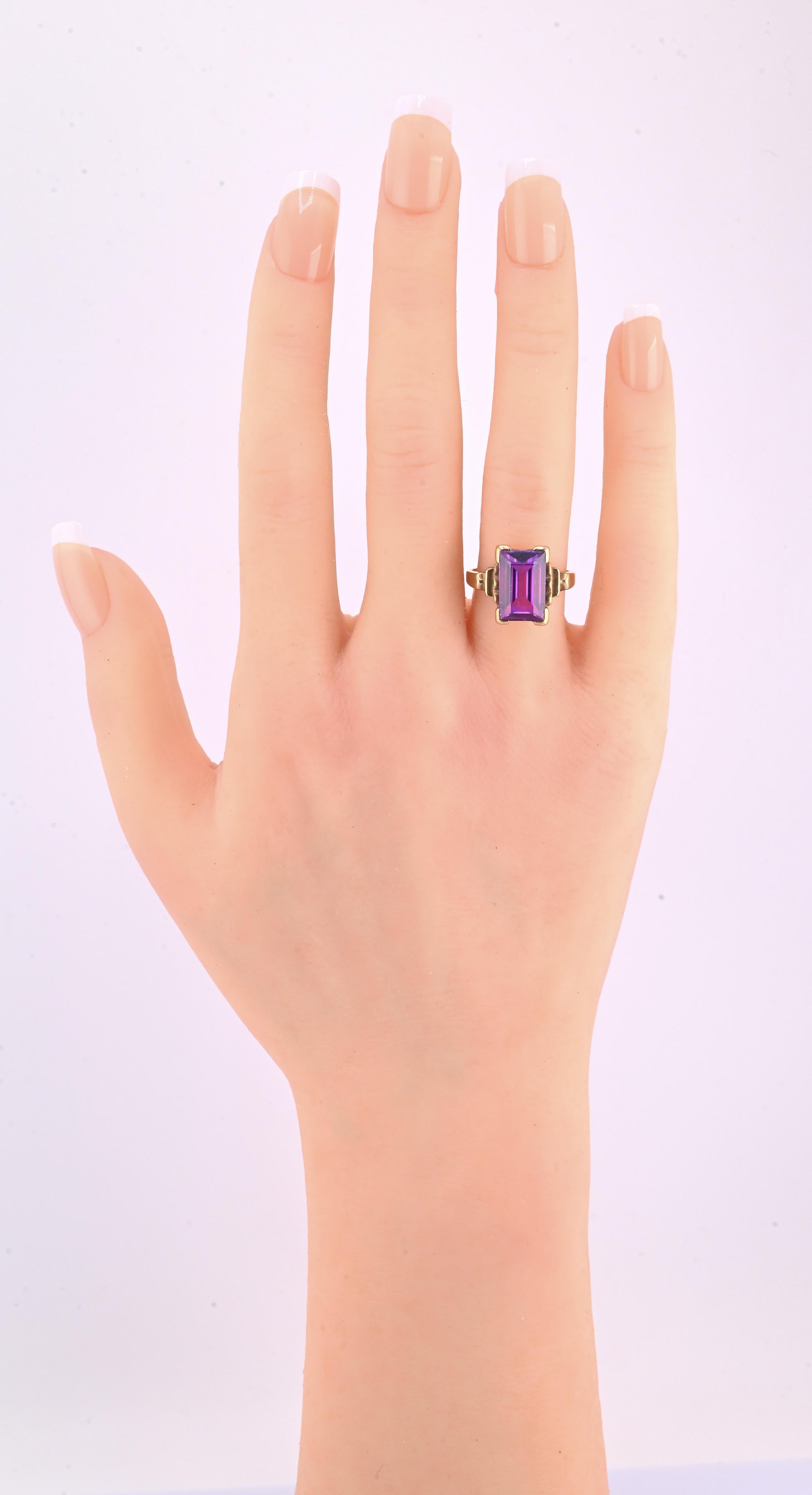 10K Yellow Gold Sapphire Ring Art Deco / Retro Era IGI Certified Size 6.75