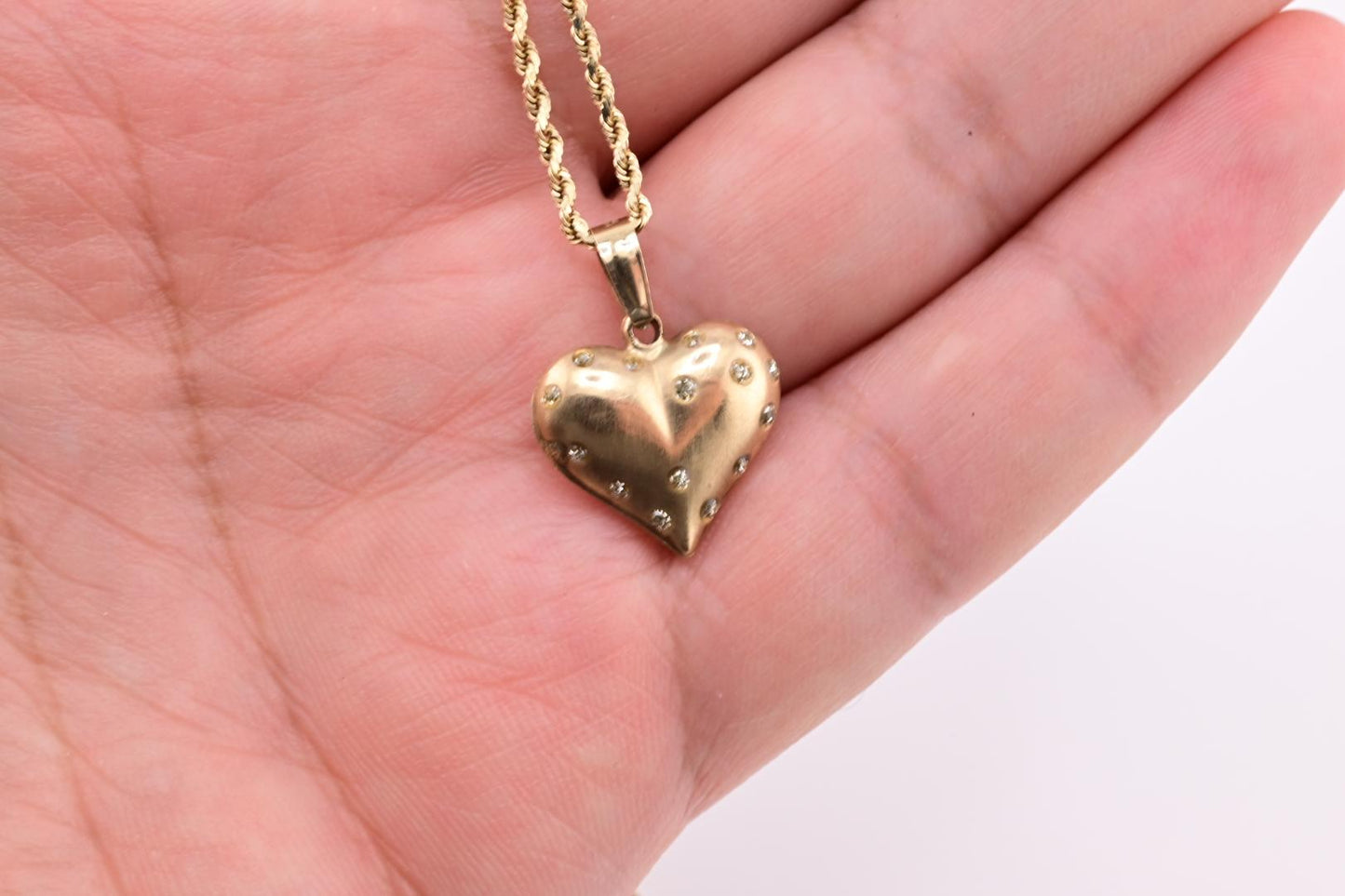 Fabulous 14K Yellow Gold Heart Shape Pendant & Chain