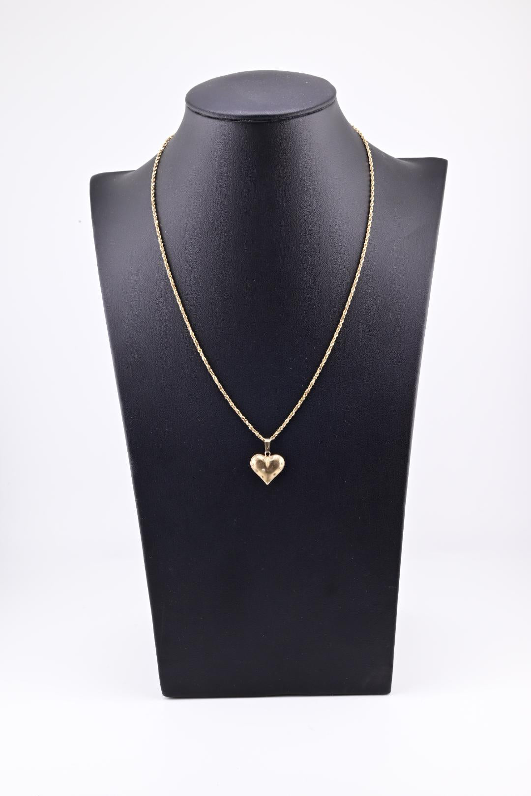 Fabulous 14K Yellow Gold Heart Shape Pendant & Chain
