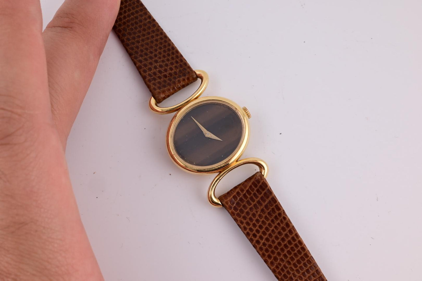 Exceptional Baume Mercier Ladies Tiger Eye Dial Wristwatch 18K Yellow Gold
