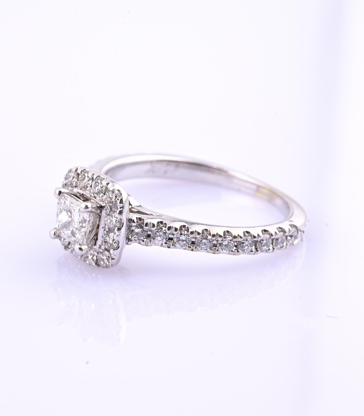 14K White Gold IGI Certified Natural Diamond Halo Ring 0.95 TCW Size 6