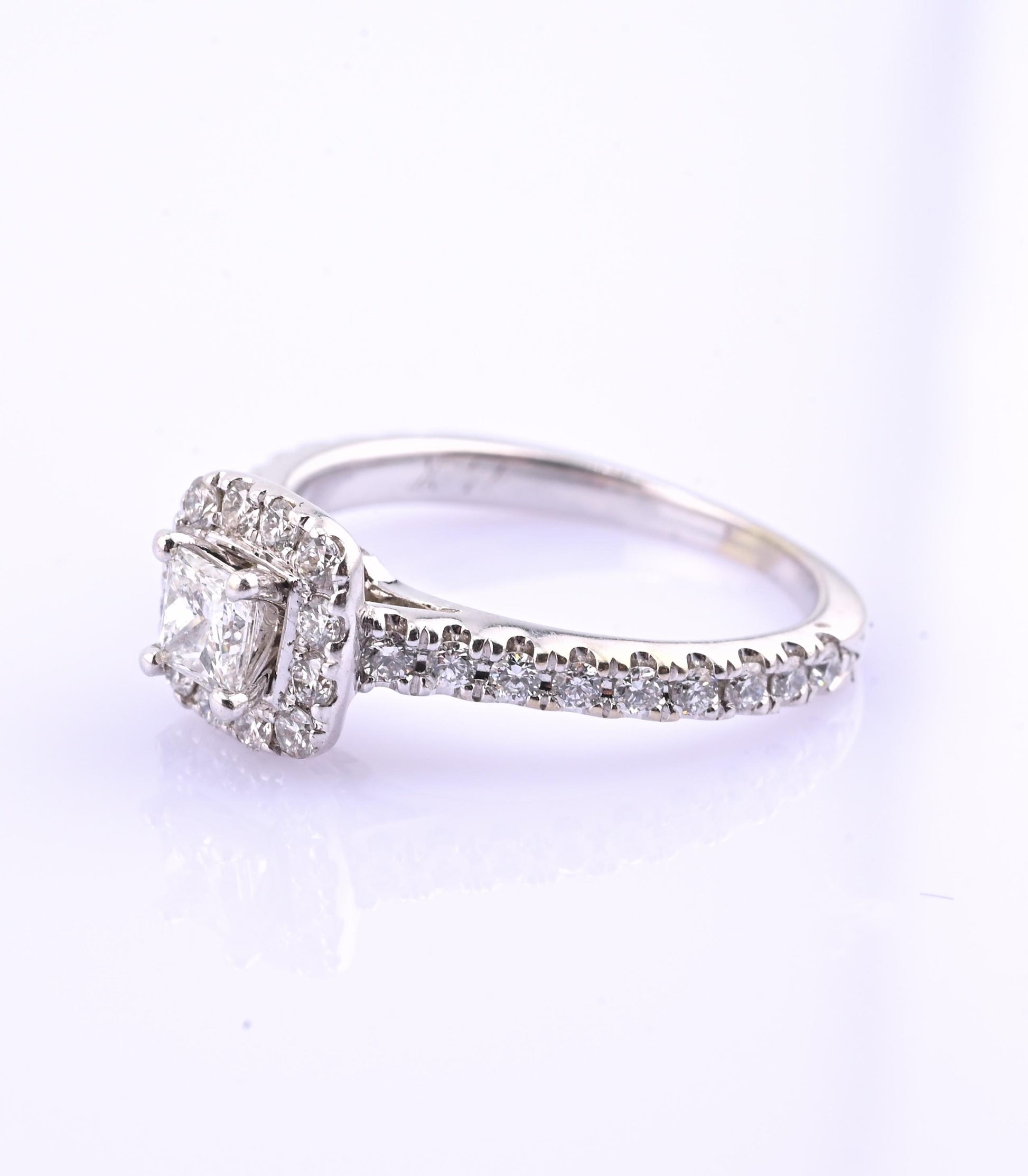 14K White Gold IGI Certified Natural Diamond Halo Ring 0.95 TCW Size 6