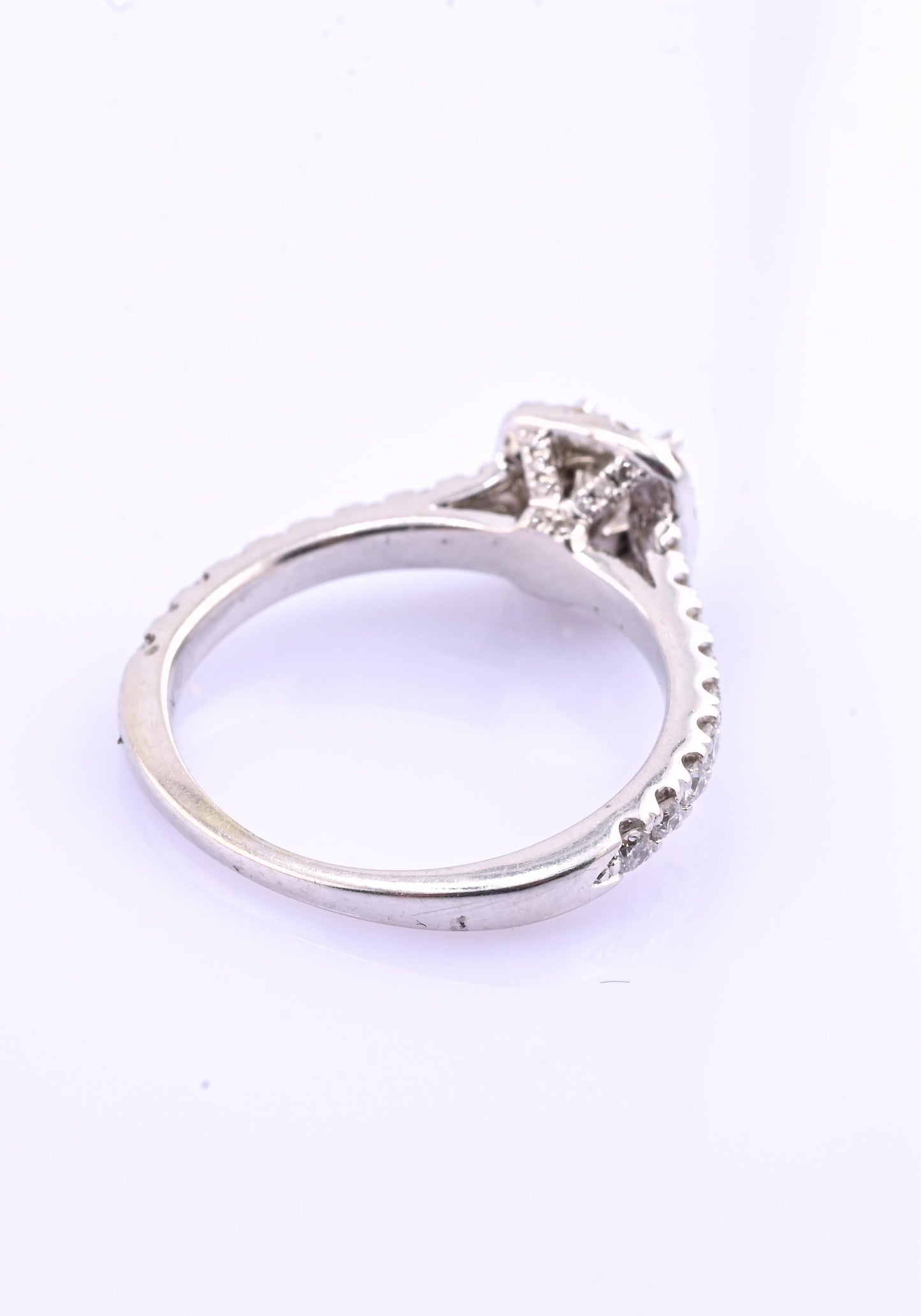 14K White Gold IGI Certified Natural Diamond Halo Ring 0.95 TCW Size 6