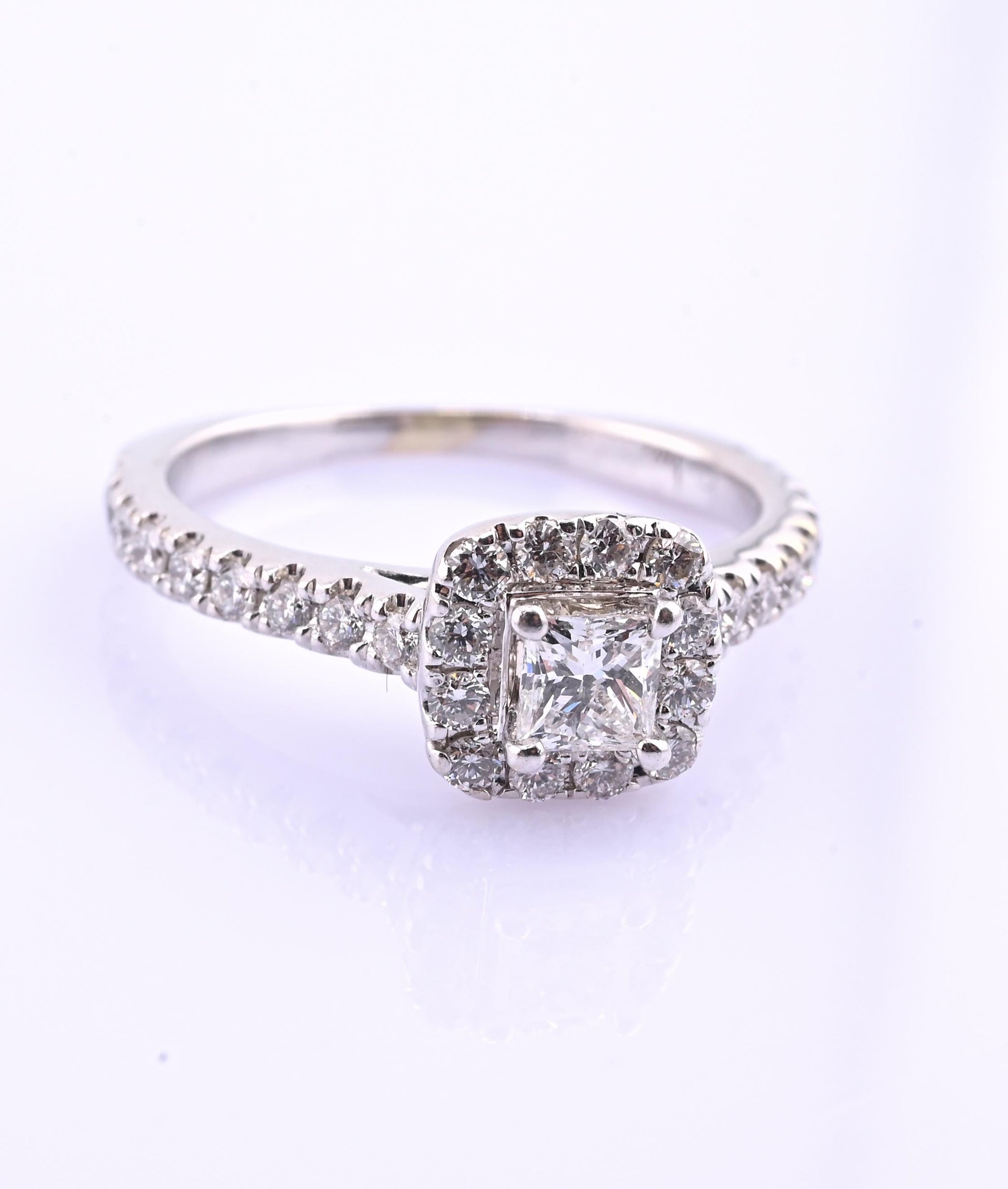 14K White Gold IGI Certified Natural Diamond Halo Ring 0.95 TCW Size 6