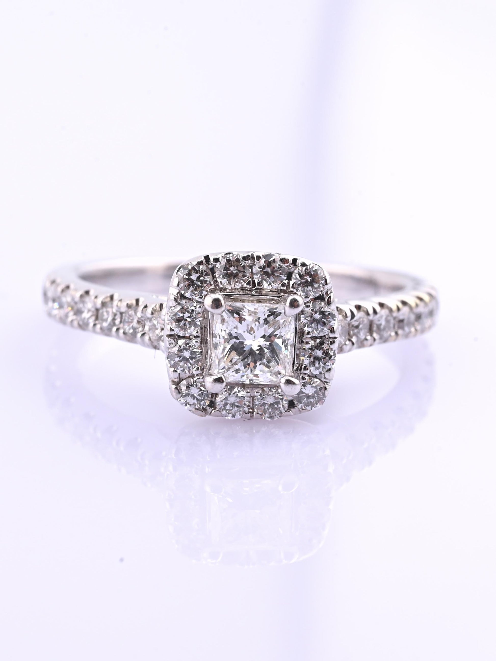 14K White Gold IGI Certified Natural Diamond Halo Ring 0.95 TCW Size 6
