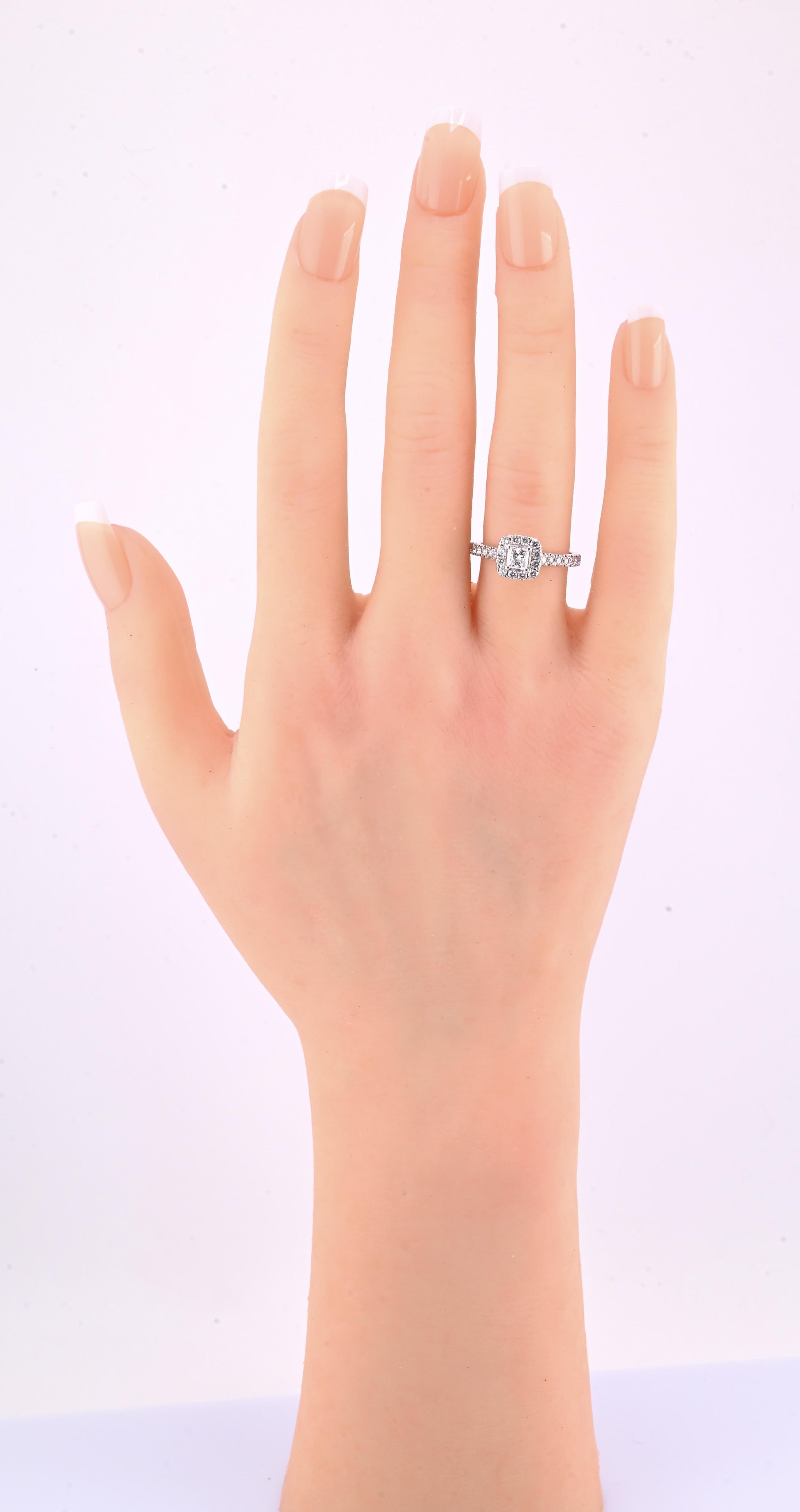 14K White Gold IGI Certified Natural Diamond Halo Ring 0.95 TCW Size 6