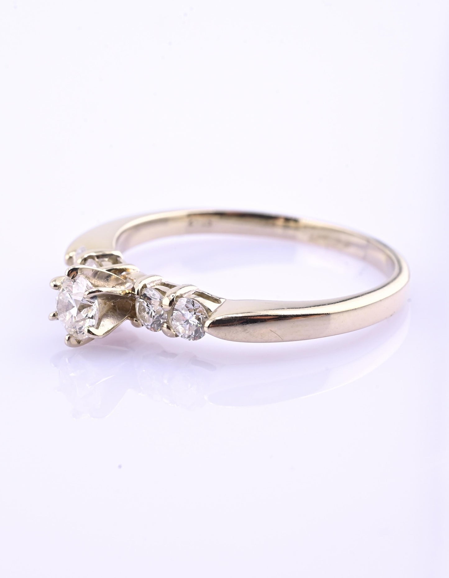 14K Yellow Gold 5-Diamond Ring 0.63 Carats Natural Diamonds Ring Size 9.5