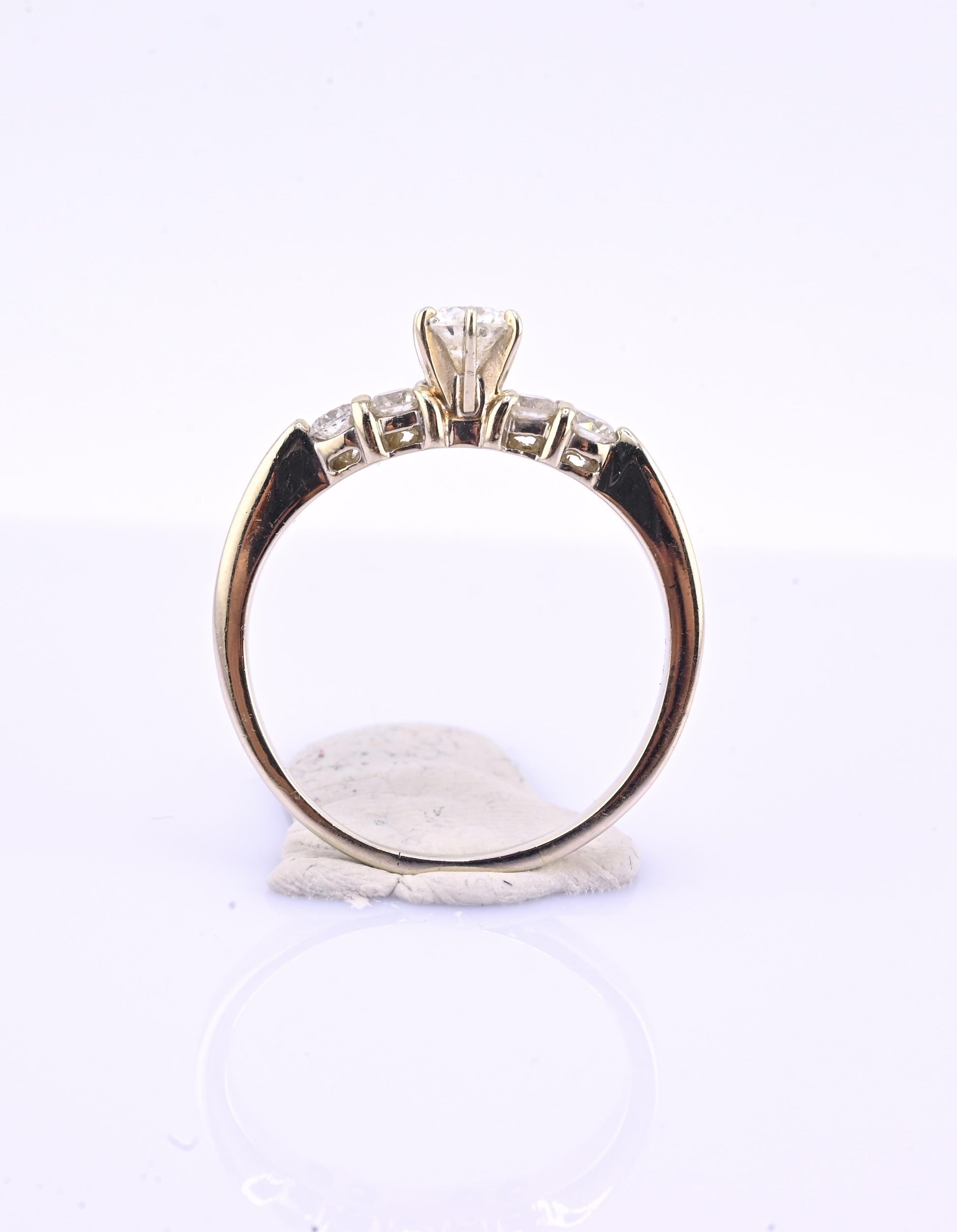 14K Yellow Gold 5-Diamond Ring 0.63 Carats Natural Diamonds Ring Size 9.5