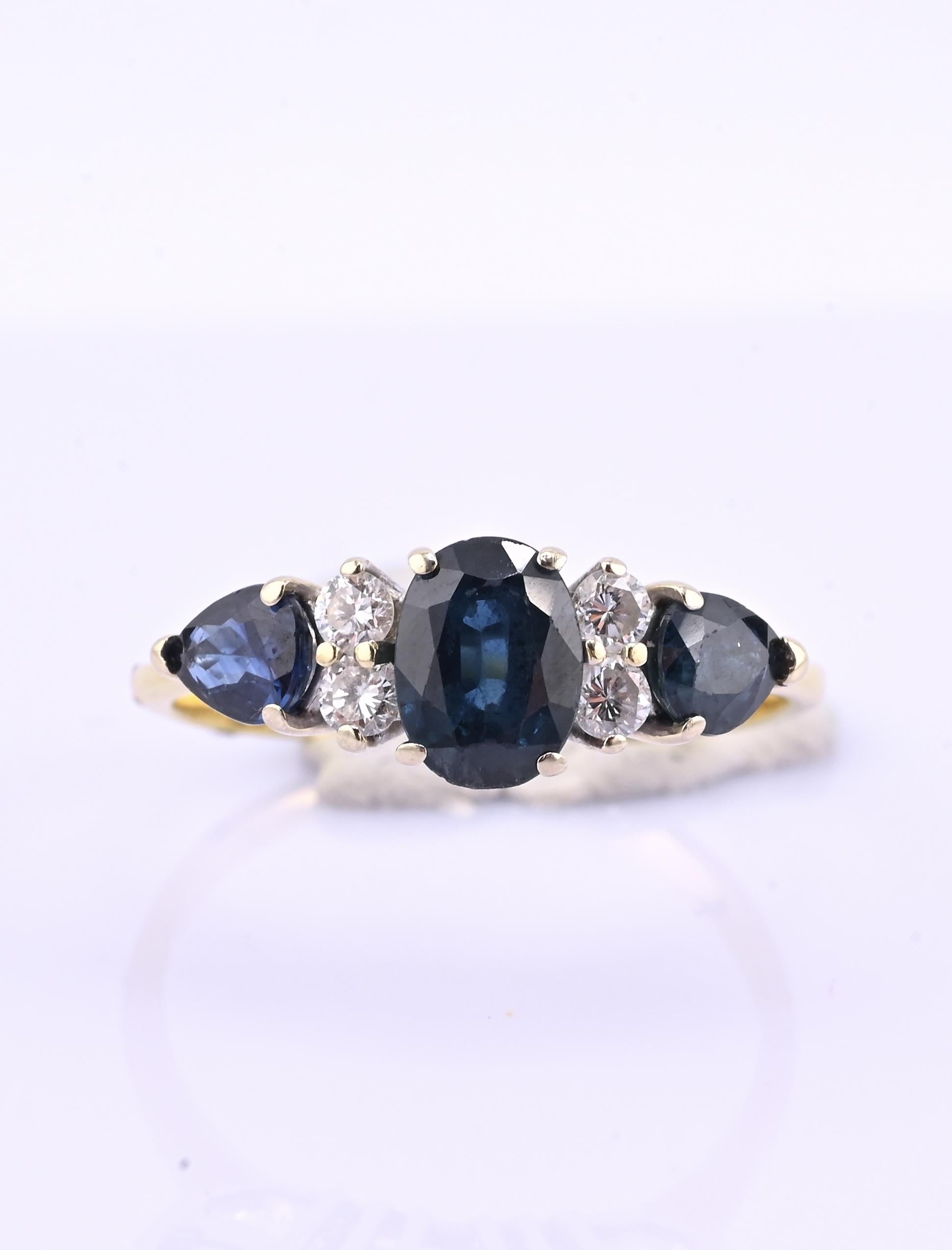 18K Gold IGI Certified Sapphire Ring VS Diamonds IGI Certified Ring Size 7.75