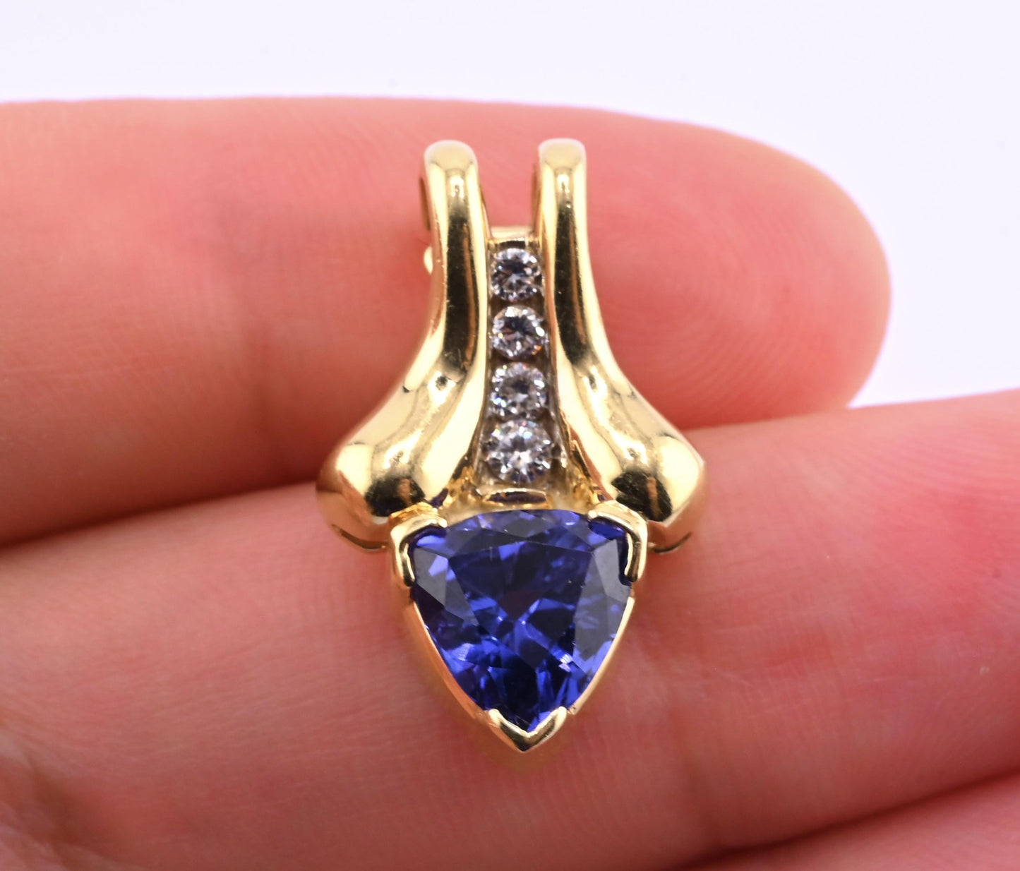 14K Yellow Gold Tanzanite & Diamond Pendant 2.20 Ct Tanzanite IGI Certified