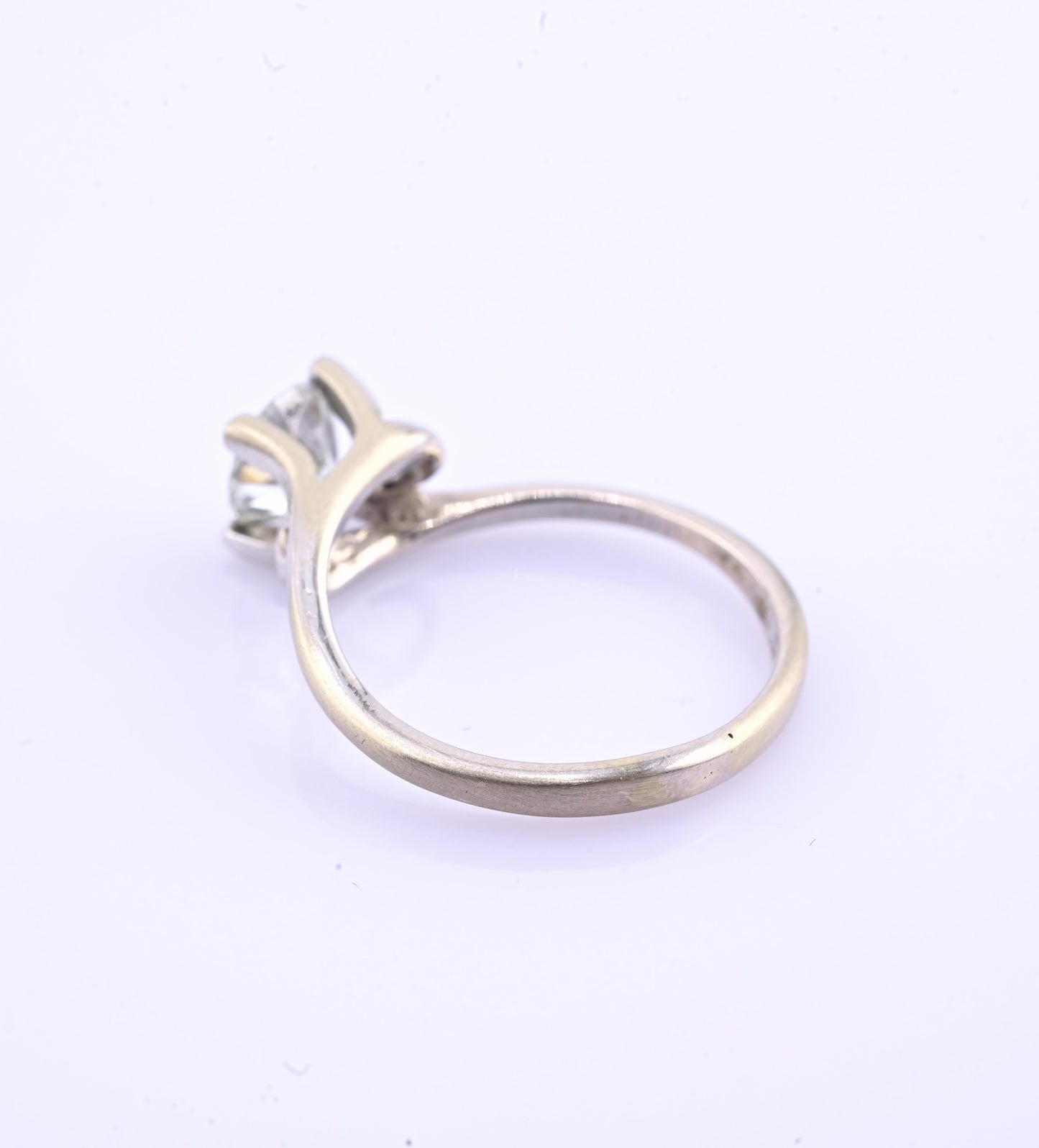 18K White Gold Solitaire Diamond Ring – 0.75 Carat, IGI Certified, Size 5