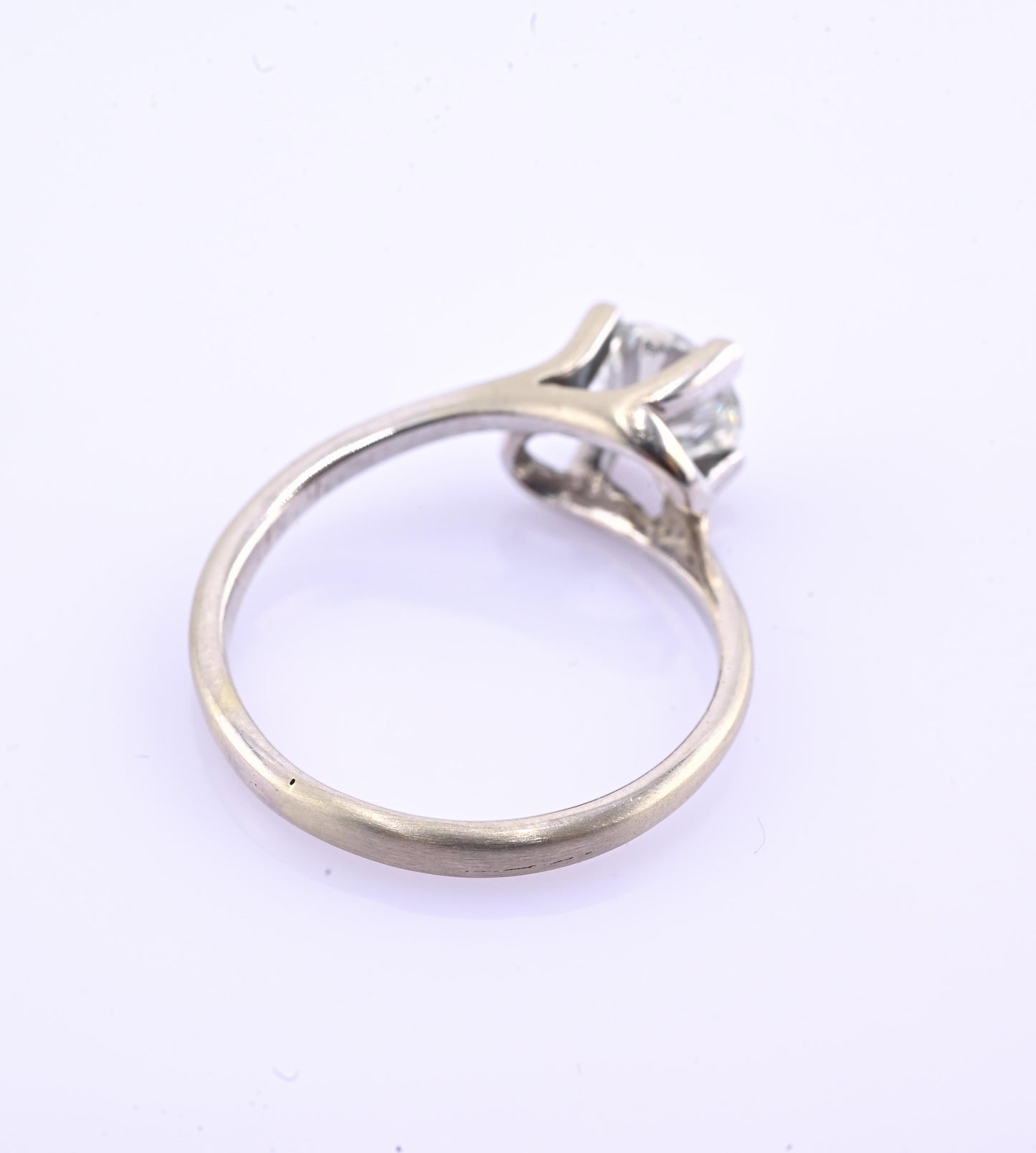 18K White Gold Solitaire Diamond Ring – 0.75 Carat, IGI Certified, Size 5