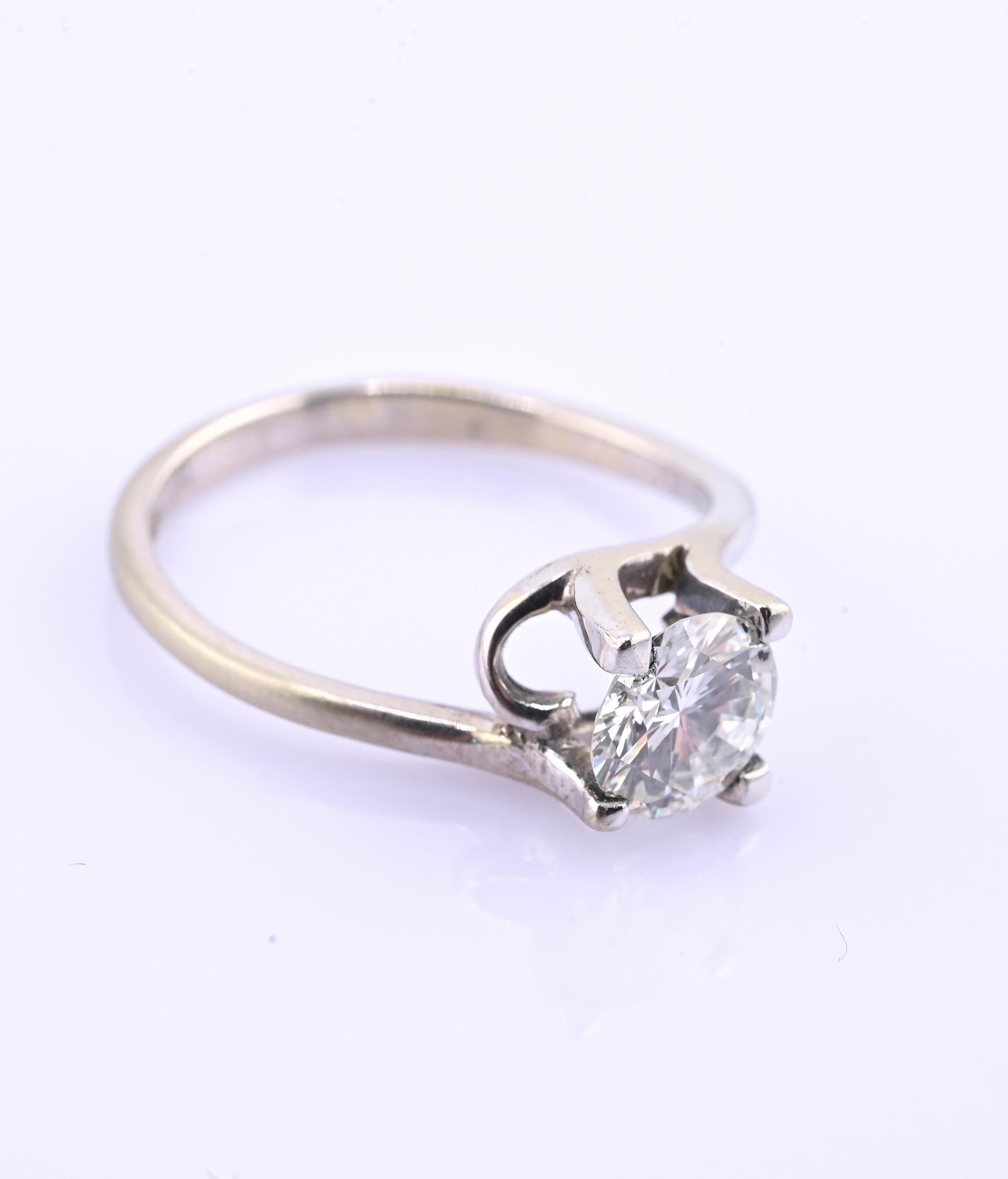 18K White Gold Solitaire Diamond Ring – 0.75 Carat, IGI Certified, Size 5