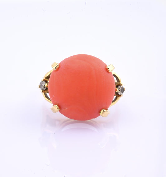18K Yellow Gold Natural Coral Ring 8.85ct w/ Diamonds Ring Size 6.5 IGI Cert.