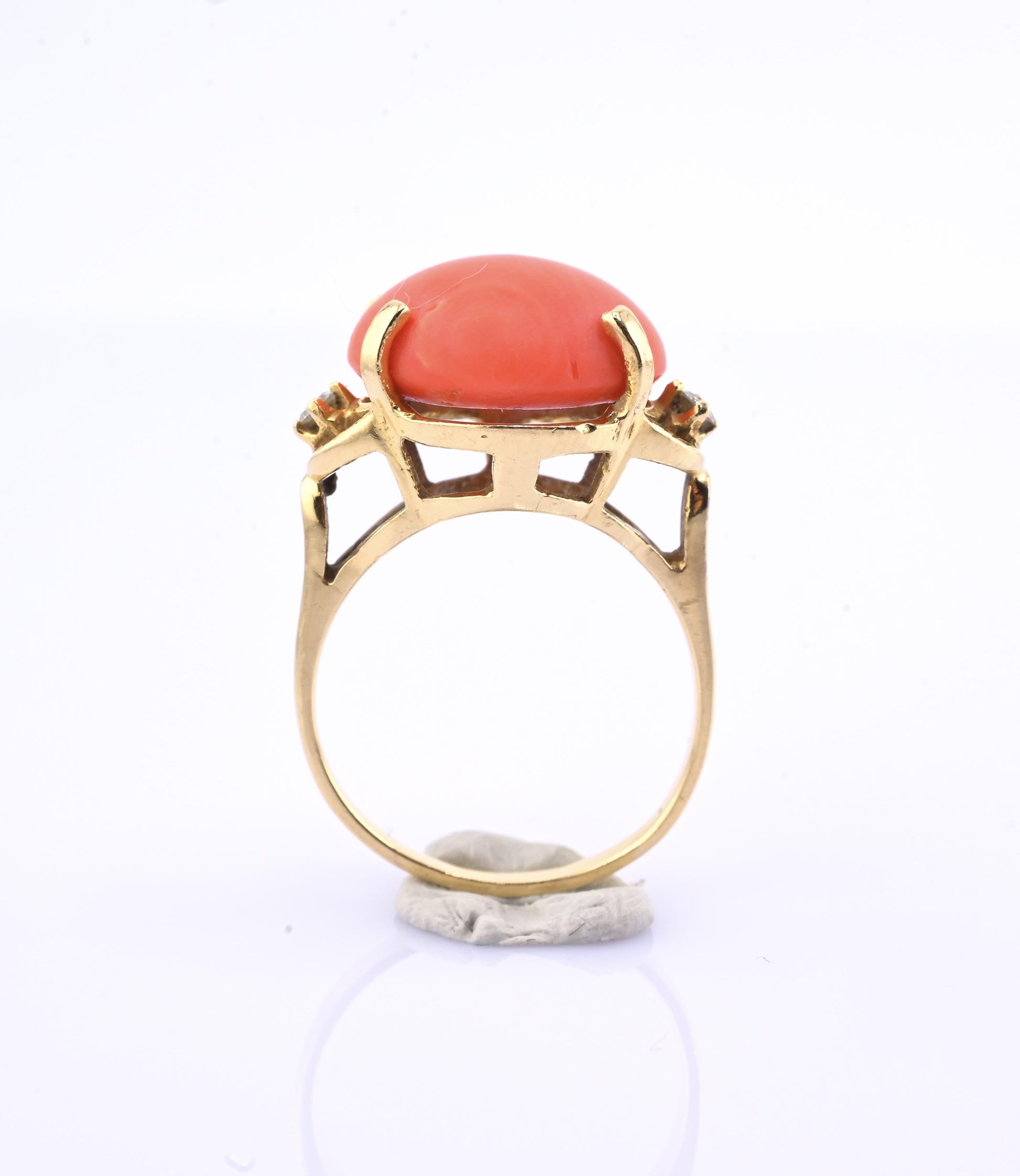 18K Yellow Gold Natural Coral Ring 8.85ct w/ Diamonds Ring Size 6.5 IGI Cert.
