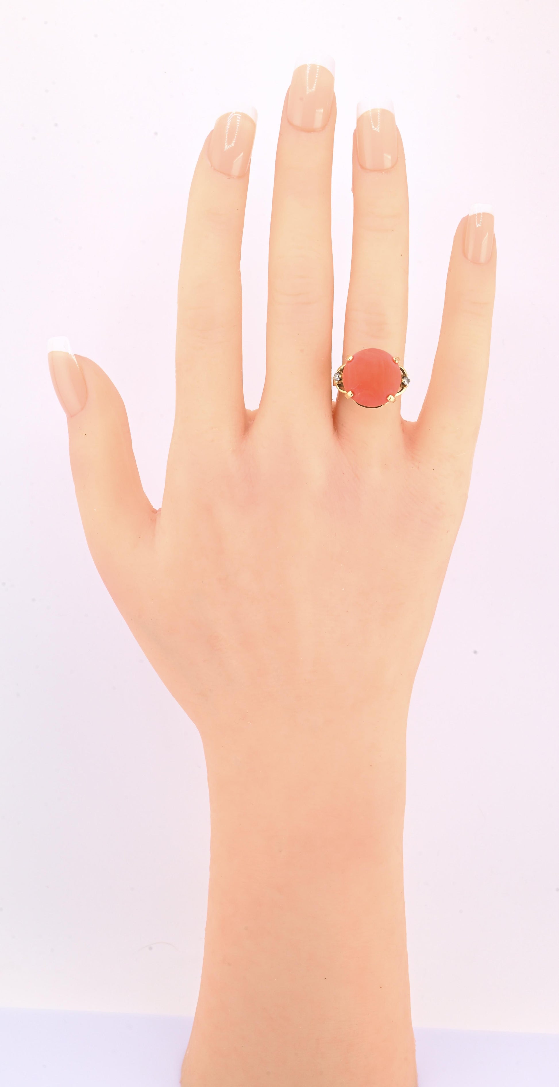 18K Yellow Gold Natural Coral Ring 8.85ct w/ Diamonds Ring Size 6.5 IGI Cert.