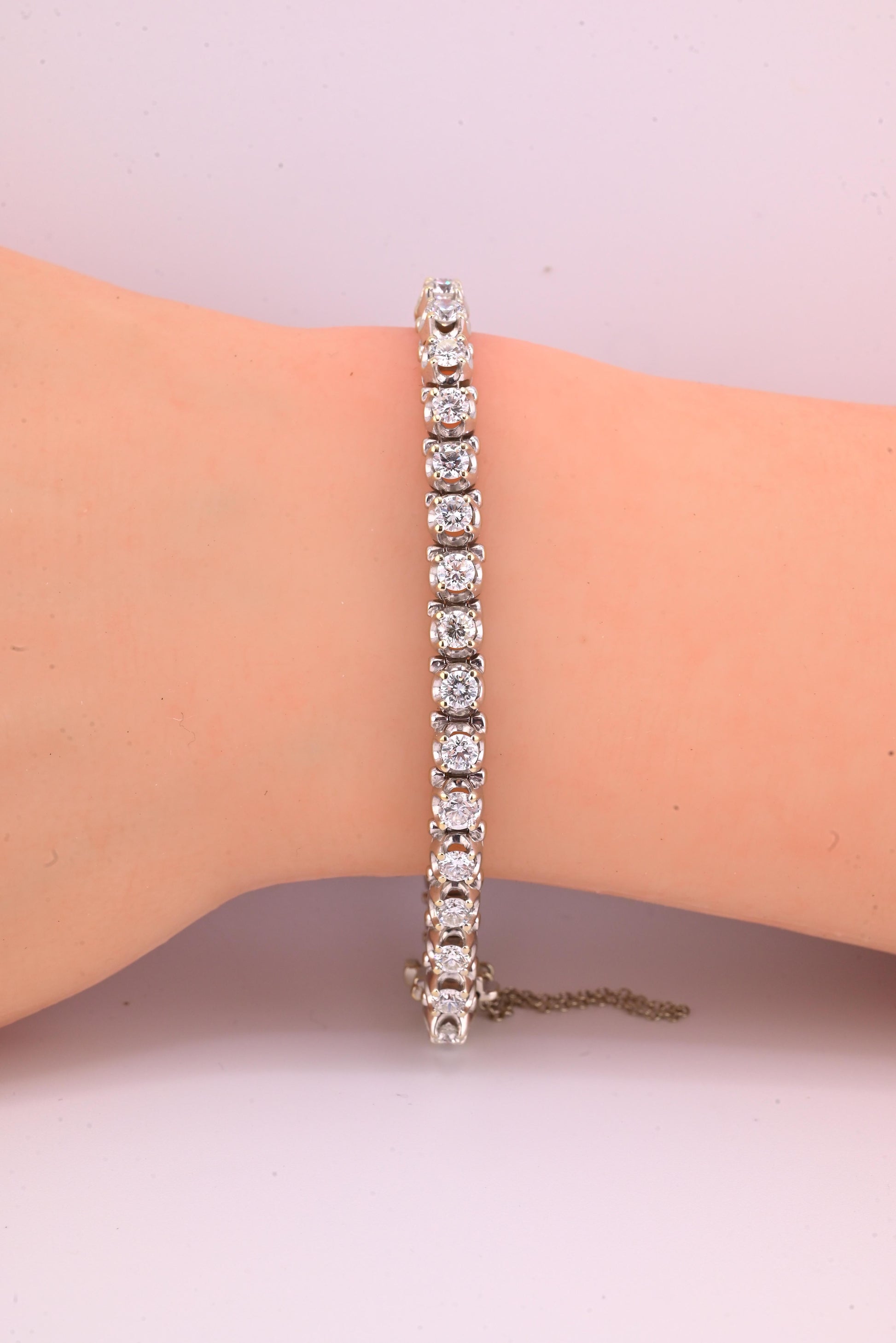 Fine 18k White Gold 4.00–5.00 Carat Diamond Tennis Bracelet 36 Natural Diamonds