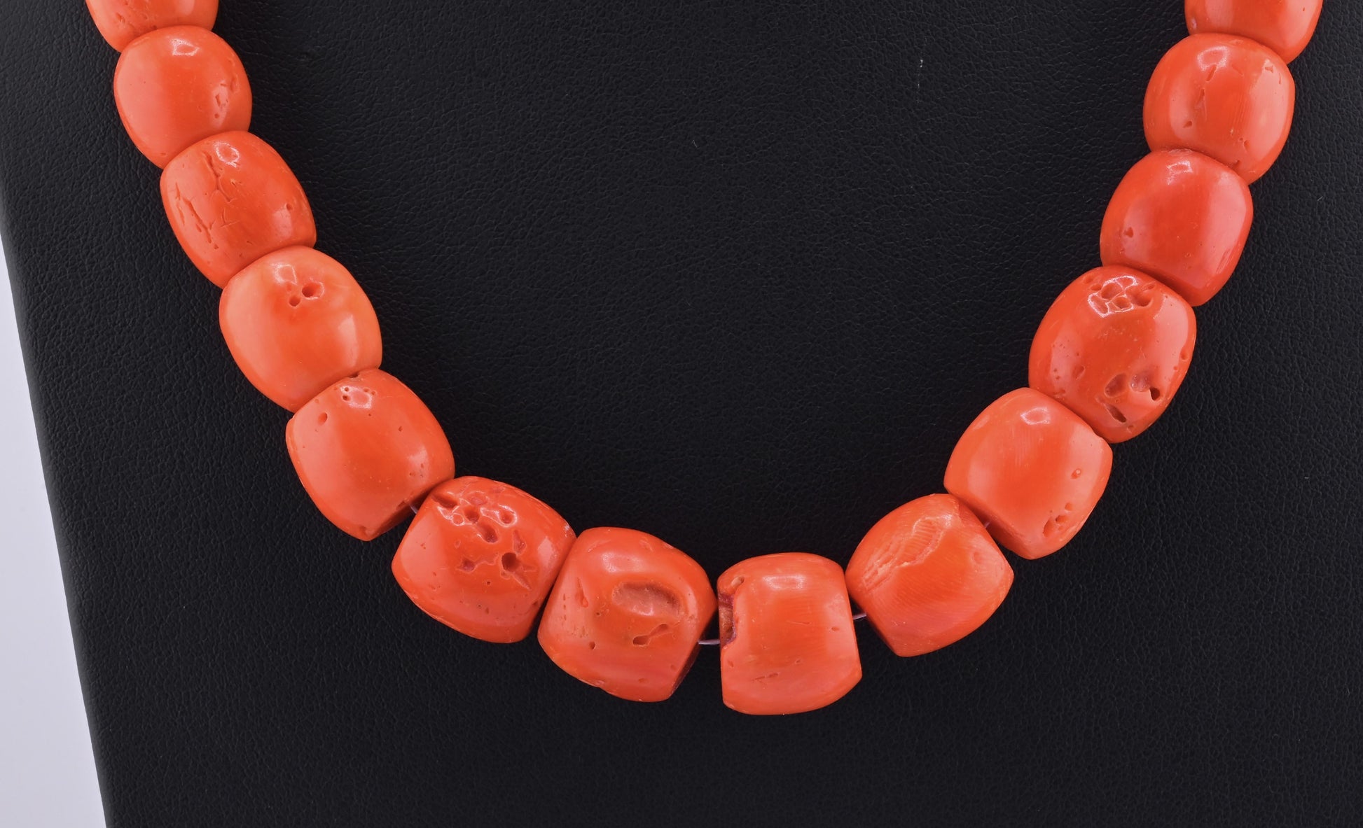 Antique Tibetan Momo Coral Graduated Bead Necklace 127 Grams