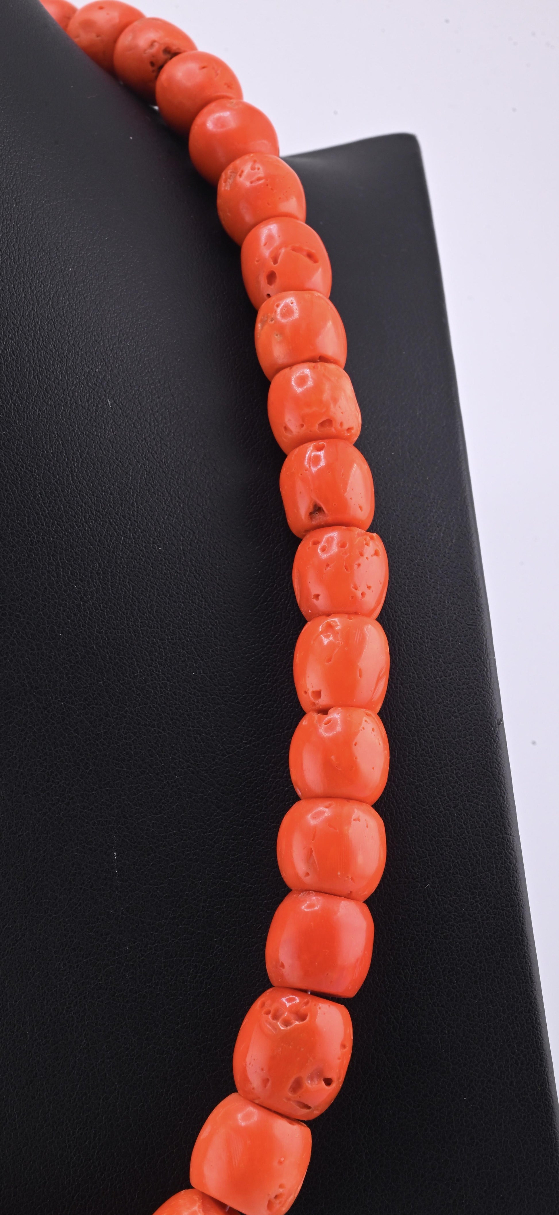 Antique Tibetan Momo Coral Graduated Bead Necklace 127 Grams