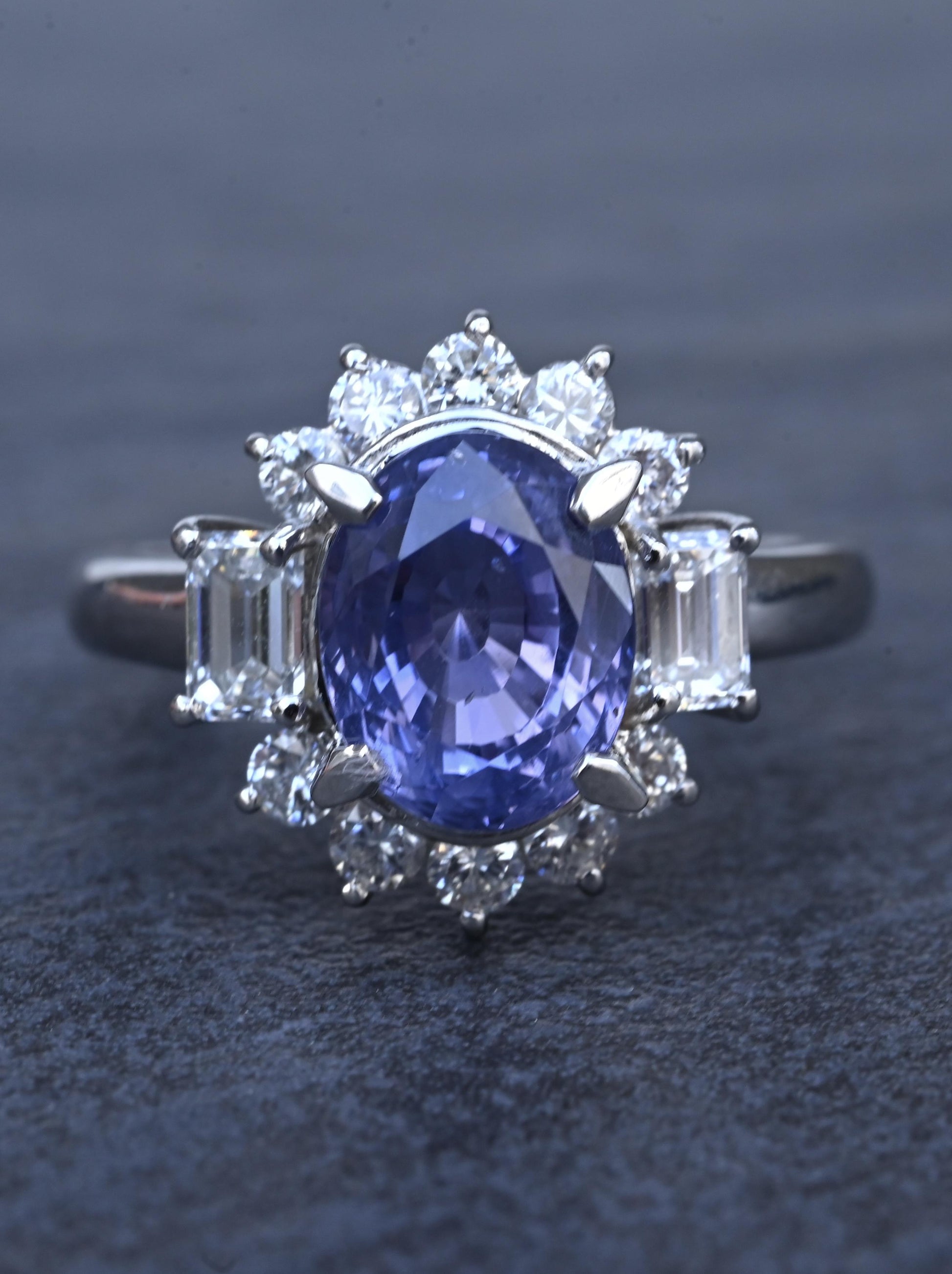 GIA Certified 3.26ct Color-Change Sapphire NO HEAT Diamond Platinum Halo Ring