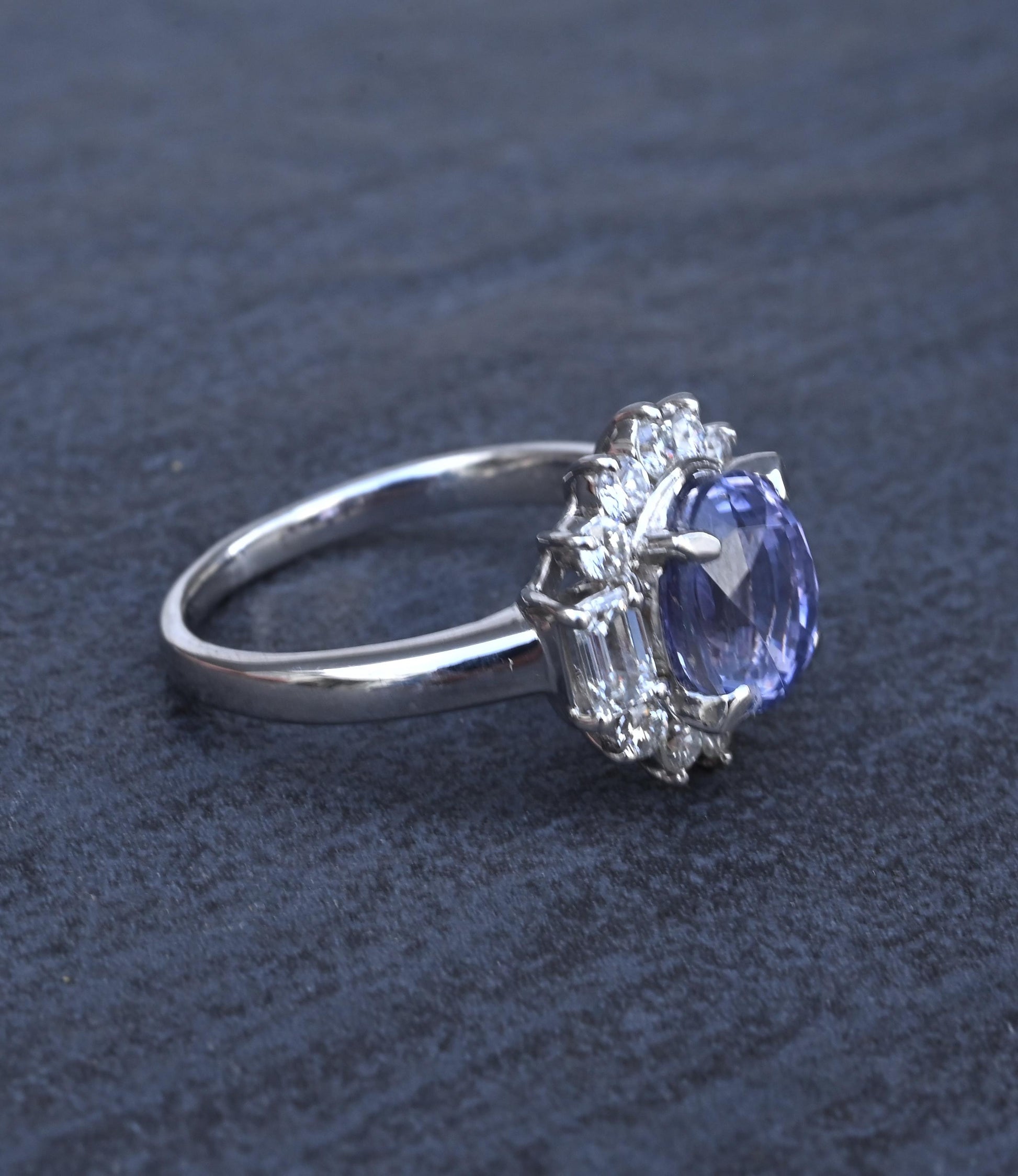 GIA Certified 3.26ct Color-Change Sapphire NO HEAT Diamond Platinum Halo Ring