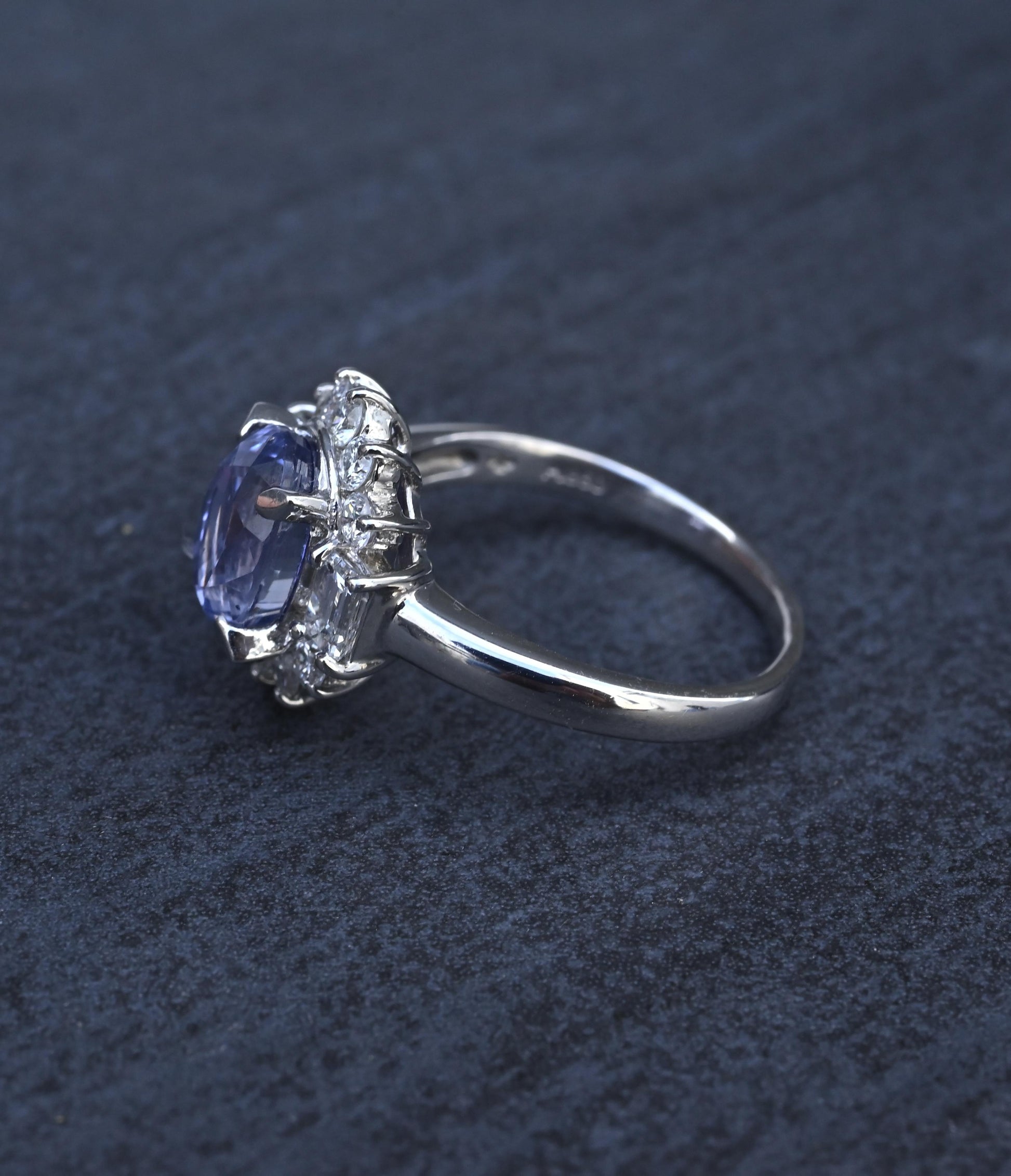 GIA Certified 3.26ct Color-Change Sapphire NO HEAT Diamond Platinum Halo Ring