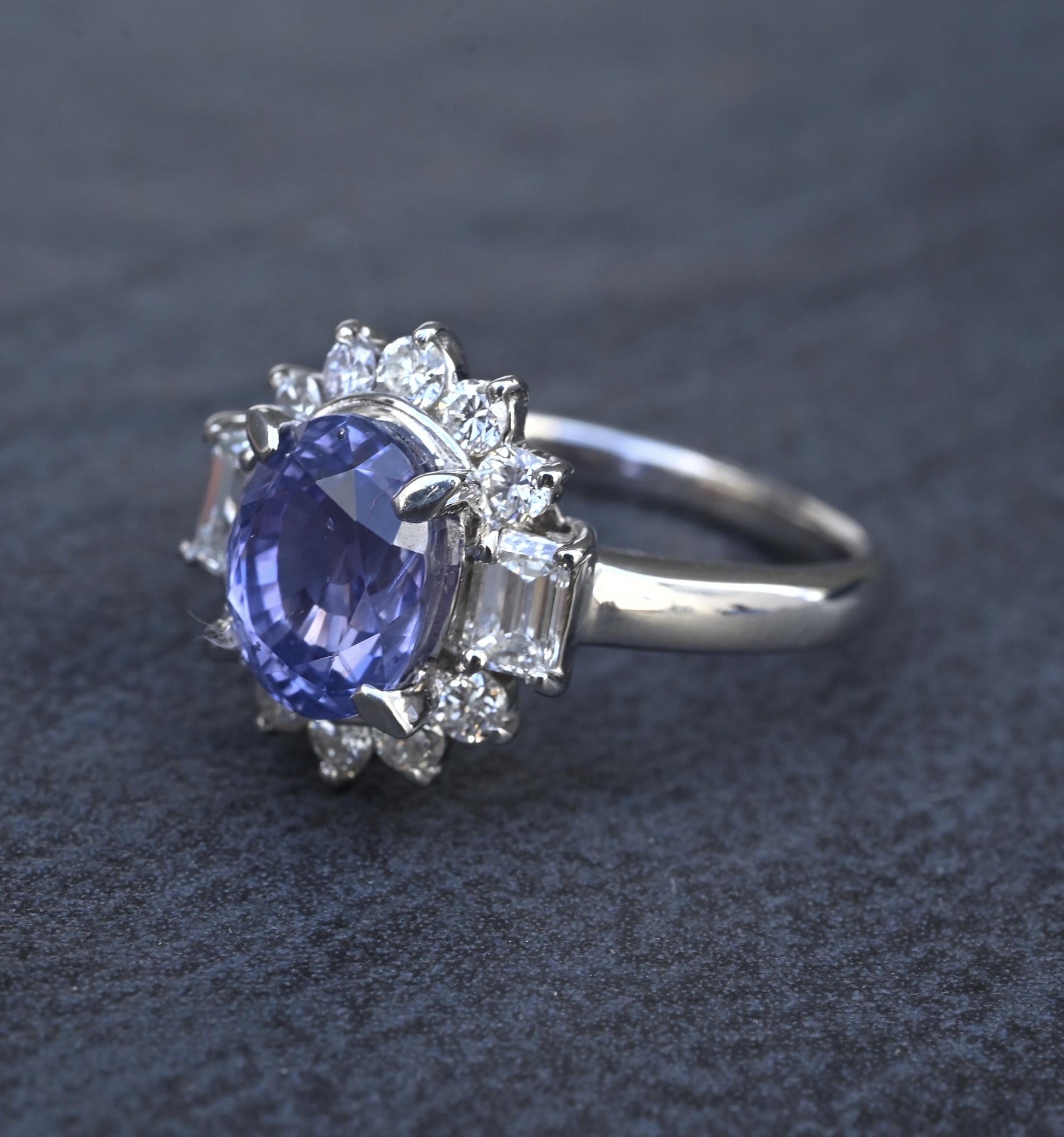 GIA Certified 3.26ct Color-Change Sapphire NO HEAT Diamond Platinum Halo Ring