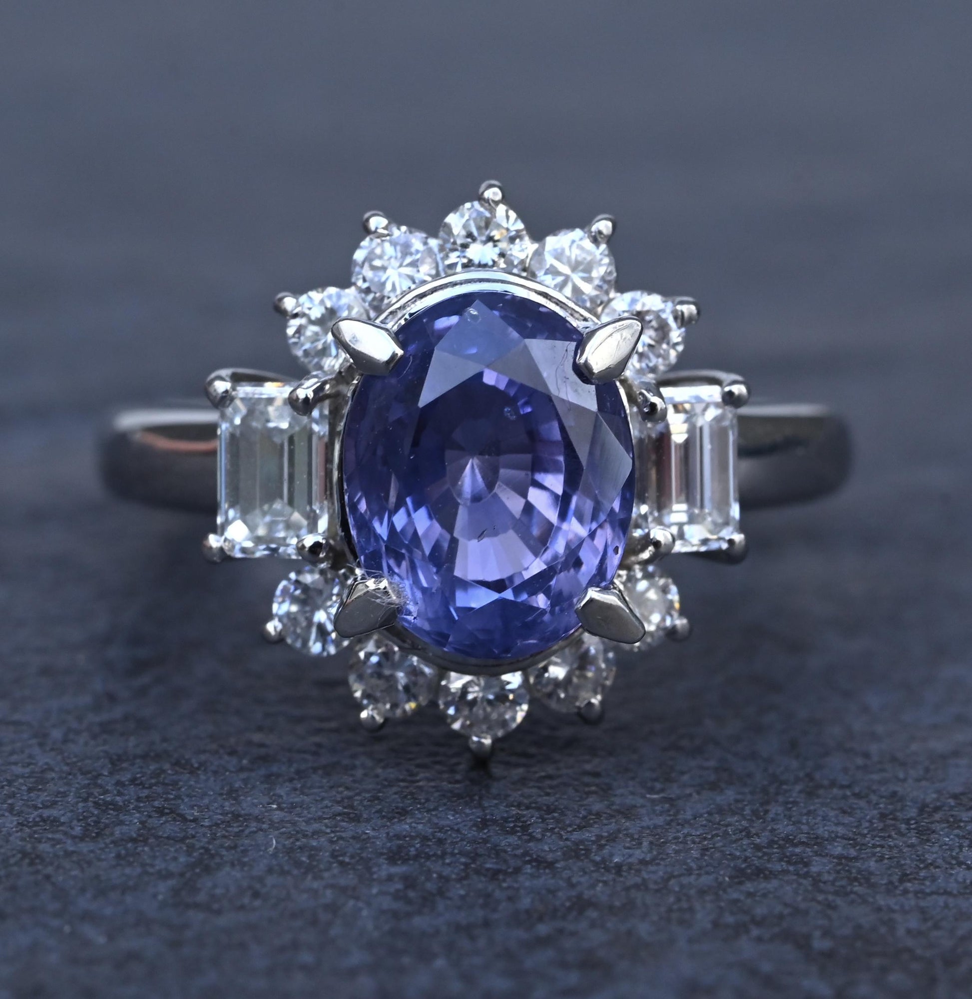 GIA Certified 3.26ct Color-Change Sapphire NO HEAT Diamond Platinum Halo Ring
