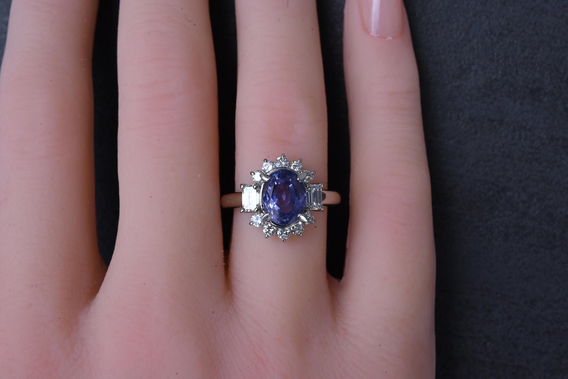 GIA Certified 3.26ct Color-Change Sapphire NO HEAT Diamond Platinum Halo Ring