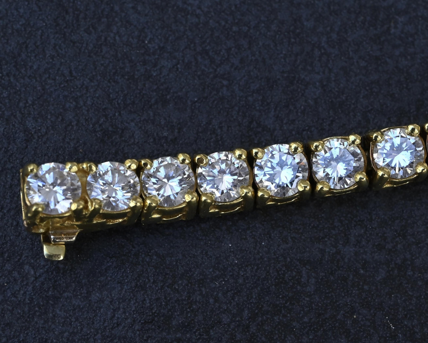 Black, Starr & Frost 8.80ctw Diamond Tennis Bracelet in 18K Yellow Gold