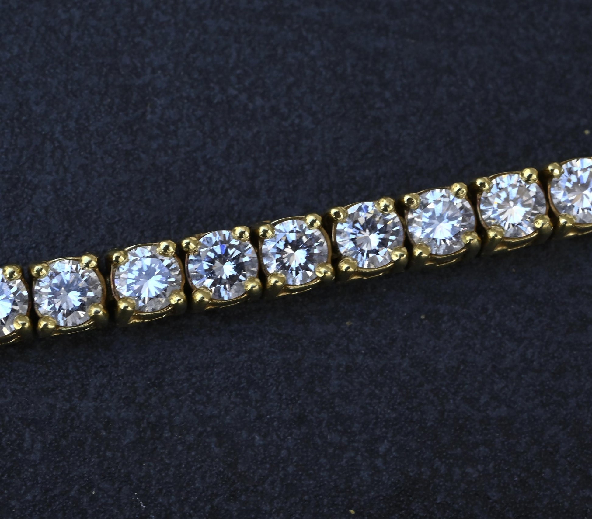 Black, Starr & Frost 8.80ctw Diamond Tennis Bracelet in 18K Yellow Gold