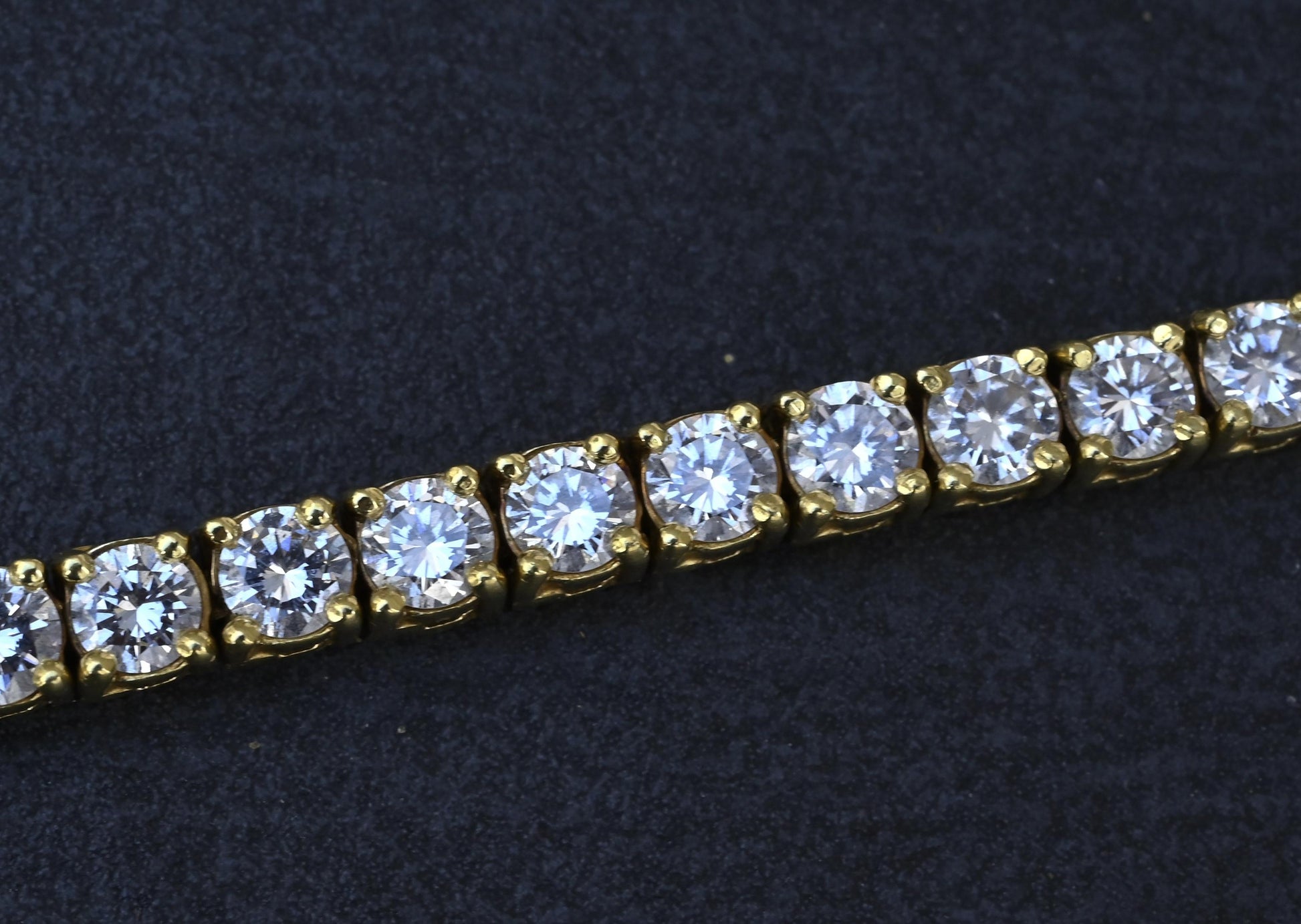 Black, Starr & Frost 8.80ctw Diamond Tennis Bracelet in 18K Yellow Gold