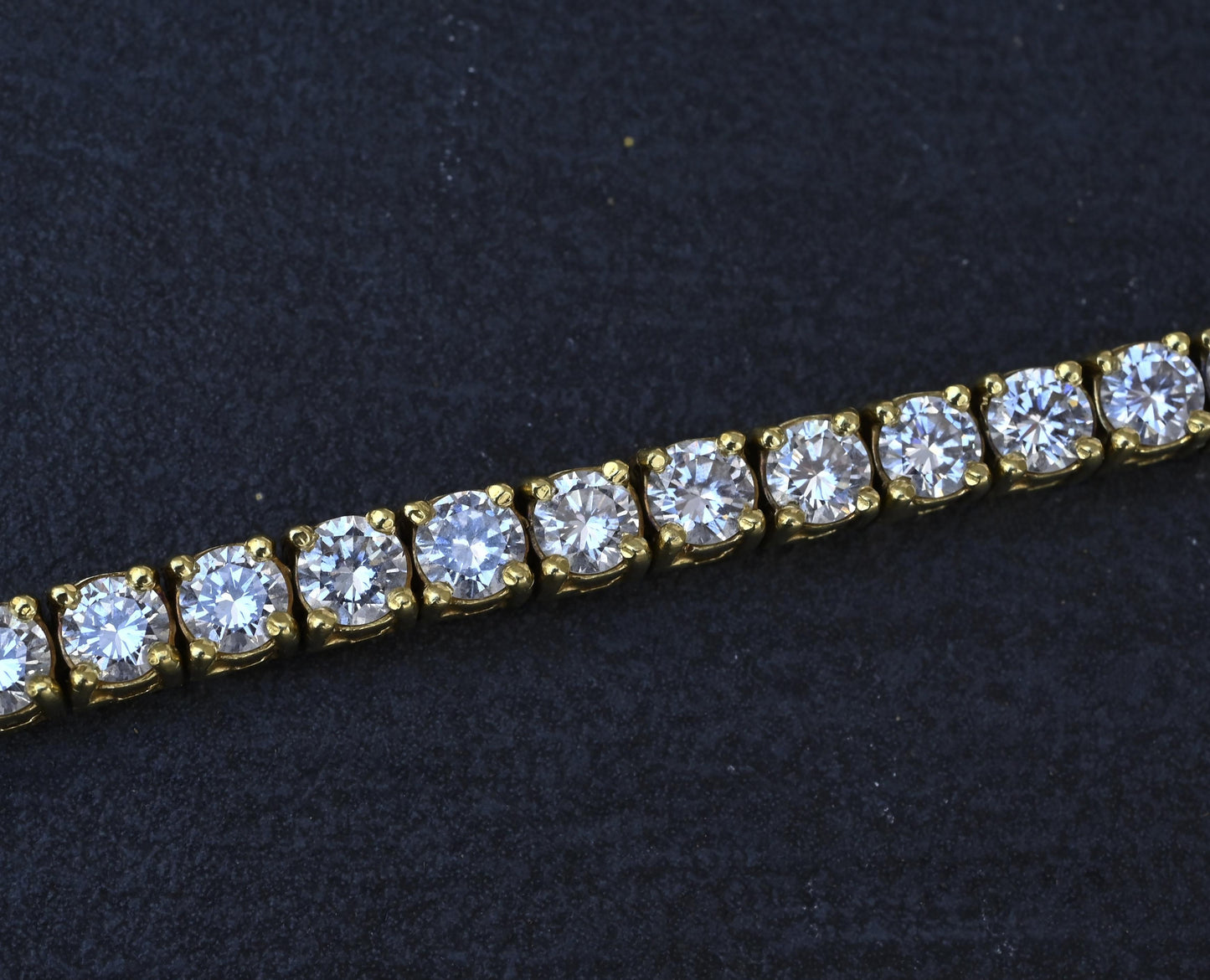 Black, Starr & Frost 8.80ctw Diamond Tennis Bracelet in 18K Yellow Gold