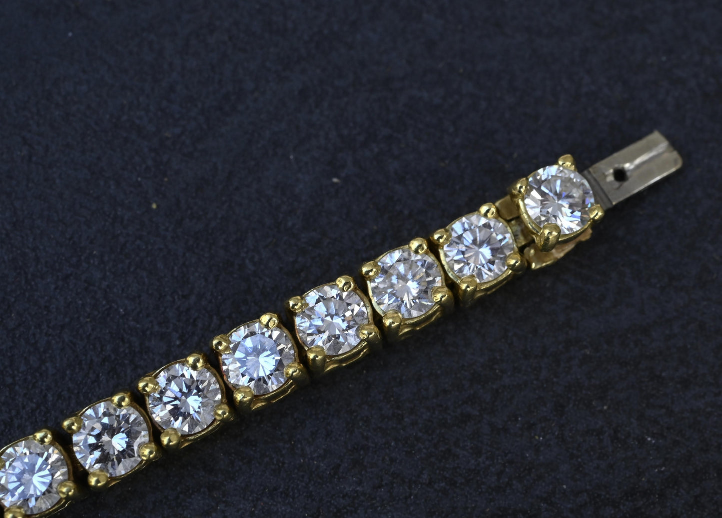 Black, Starr & Frost 8.80ctw Diamond Tennis Bracelet in 18K Yellow Gold