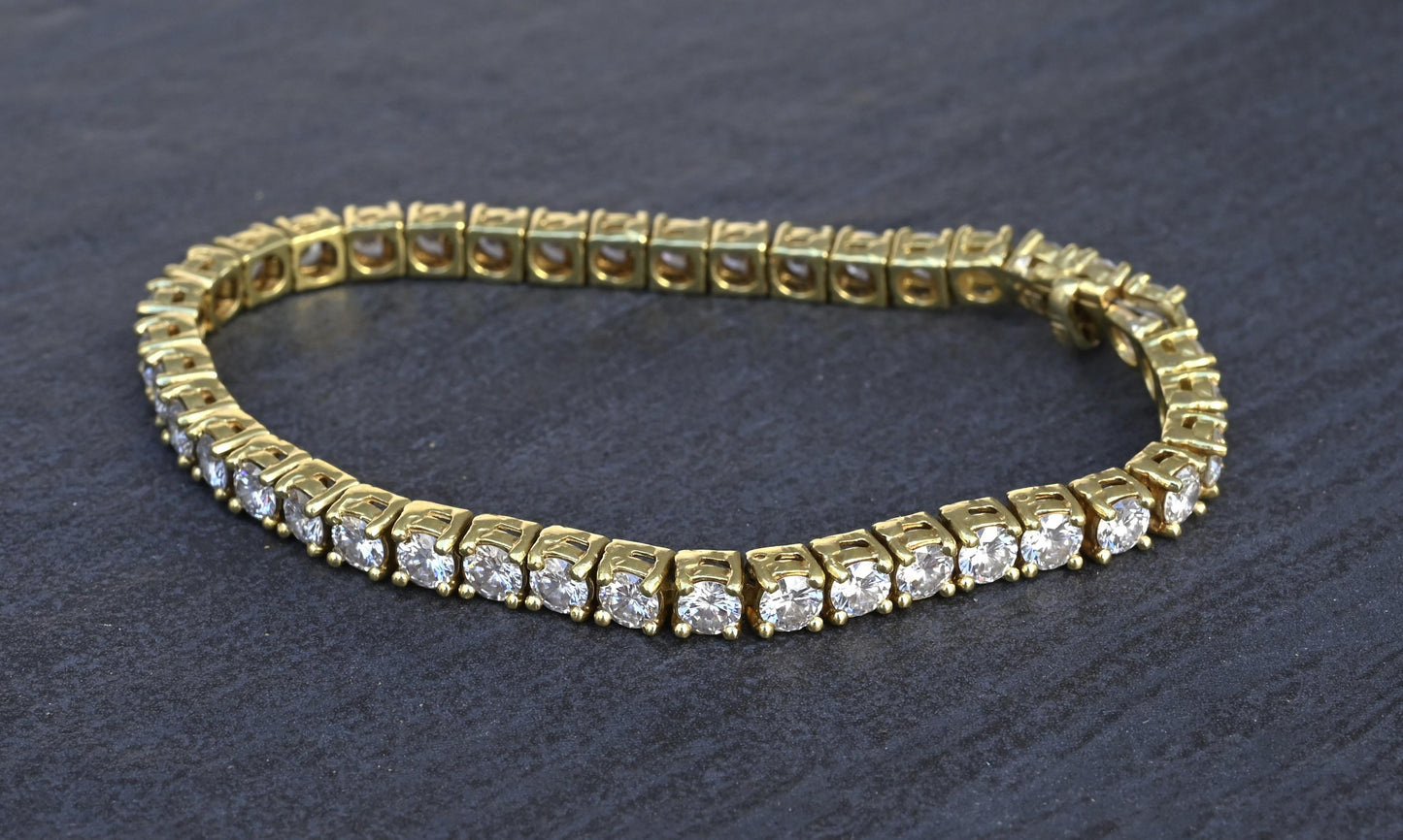 Black, Starr & Frost 8.80ctw Diamond Tennis Bracelet in 18K Yellow Gold