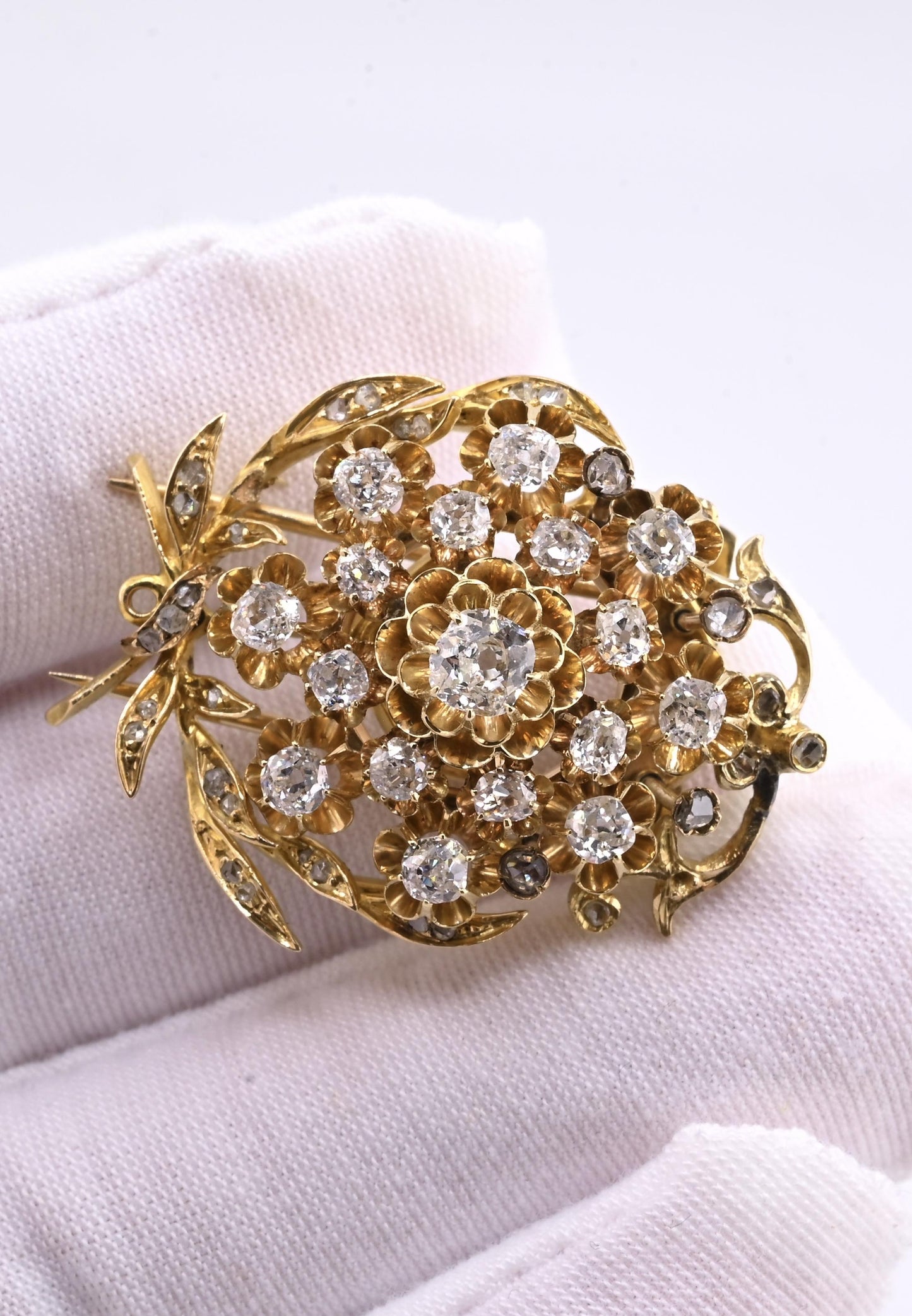 Antique 2.65ctw Old Mine & Rose Cut Diamond 18K Gold Pendant Brooch IGI Cert.