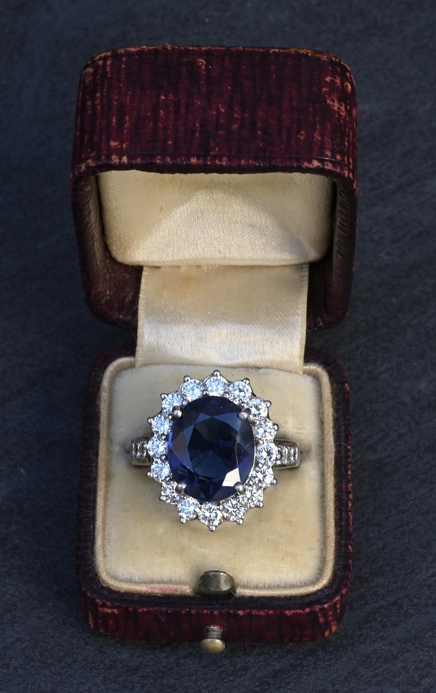 Exceptional 7.12 Carat NO HEAT GIA Certified Vivid Blue Sapphire & Diamond Ring